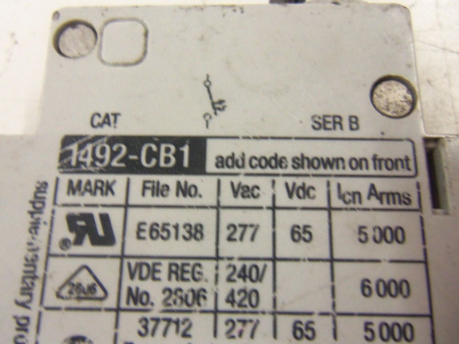 ALLEN BRADLEY 1492-CB1H010 SER. B CIRCUIT BREAKER 1A *USED*