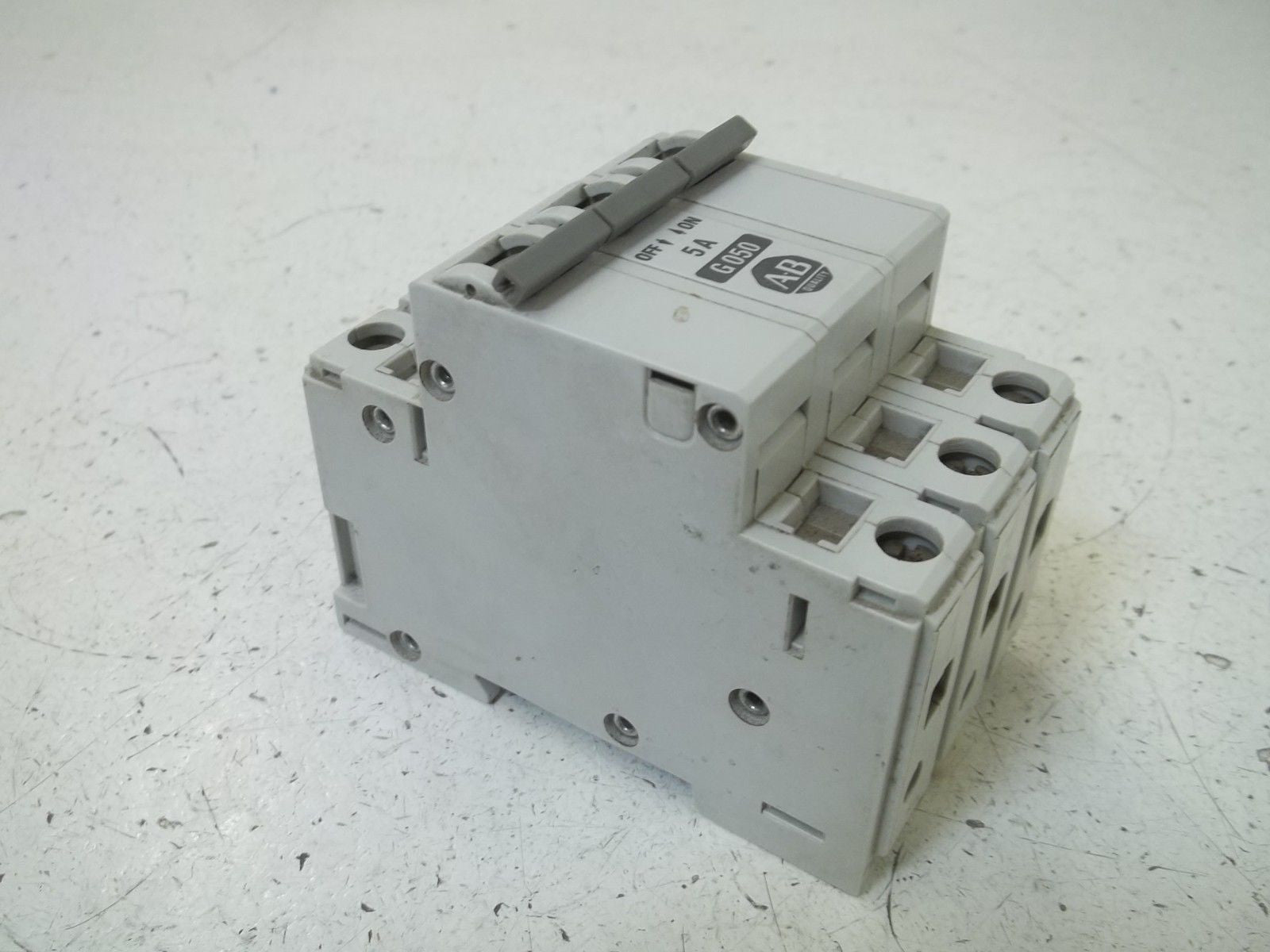ALLEN BRADLEY 1492-CB3G050 SER. B CIRCUIT BREAKER 5A *USED*