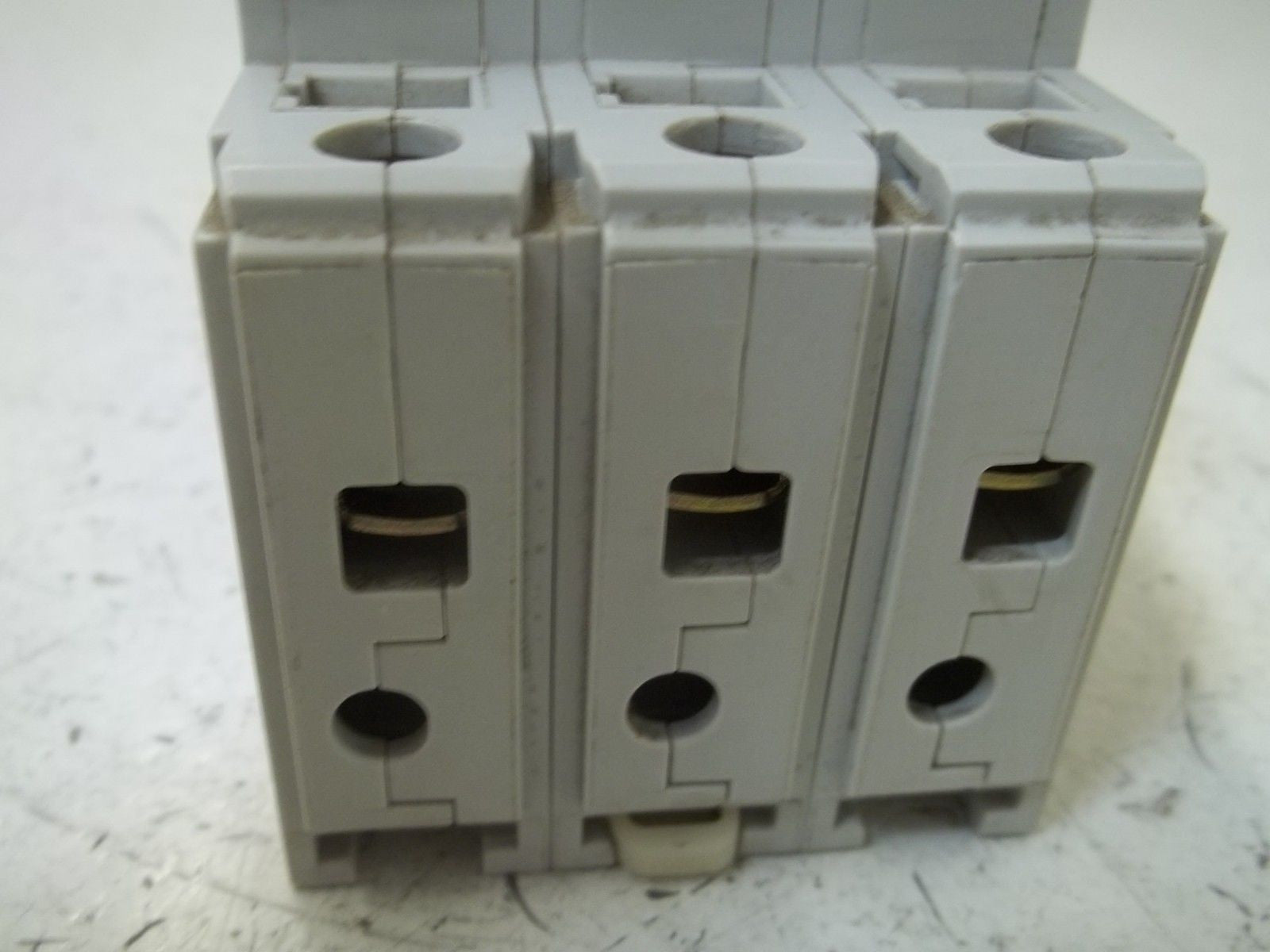 ALLEN BRADLEY 1492-CB3G050 SER. B CIRCUIT BREAKER 5A *USED*