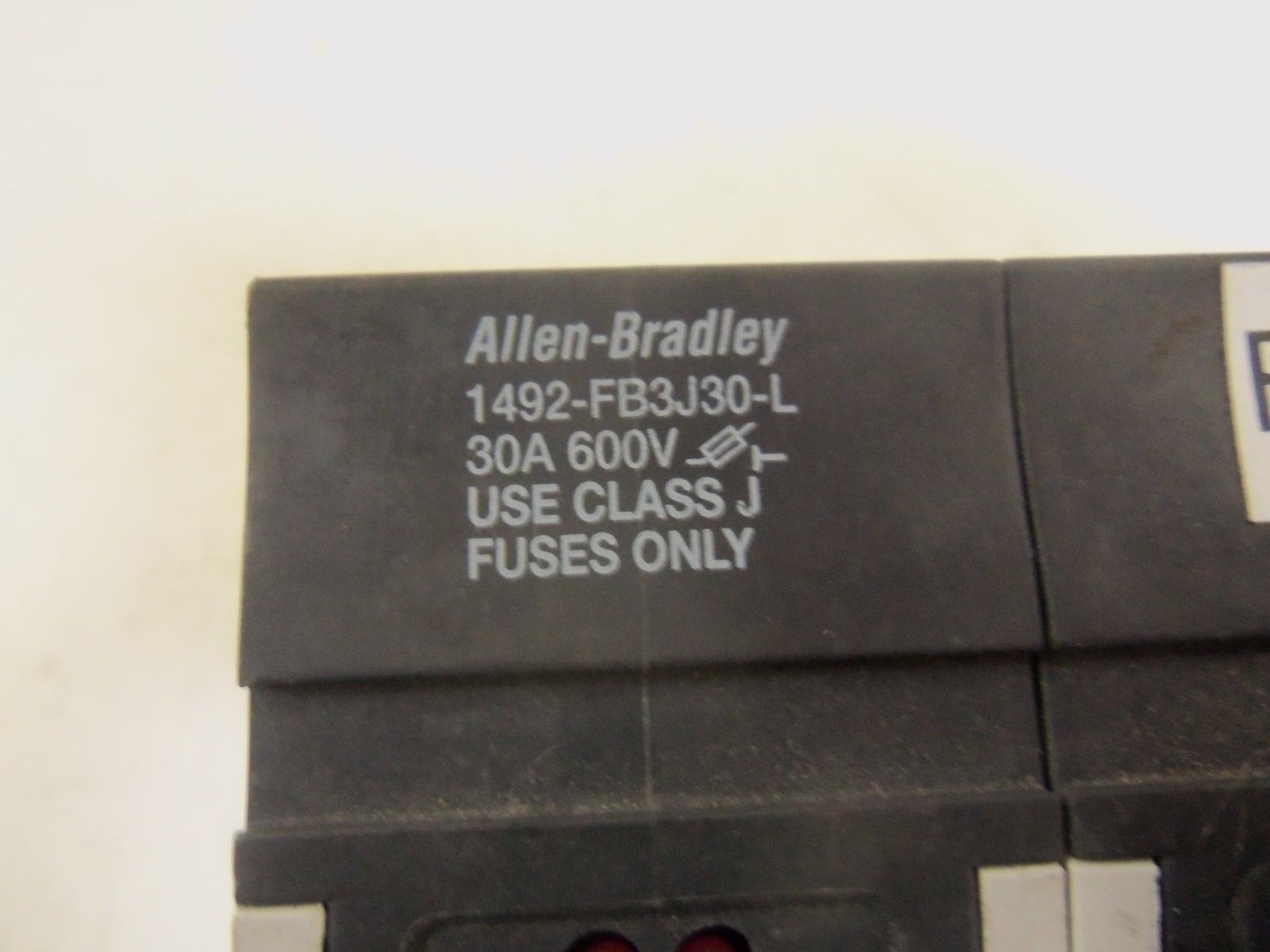 ALLEN BRADLEY 1492-FB3J30-L SERIES B *USED*