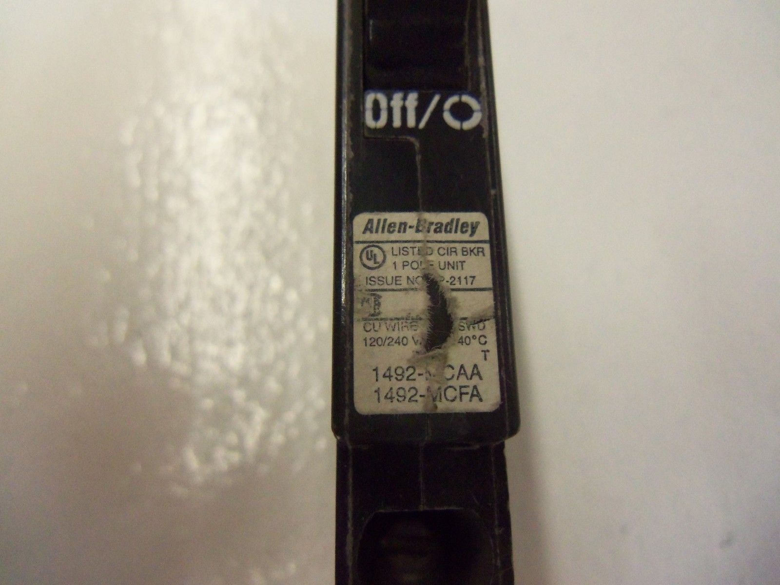 ALLEN BRADLEY 1492-MCAA115 SER. A CIRCUIT BREAKER 15A *USED*