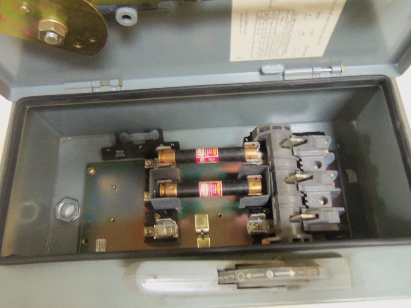 ALLEN BRADLEY 1494F-JNC633 SERIES B *USED*