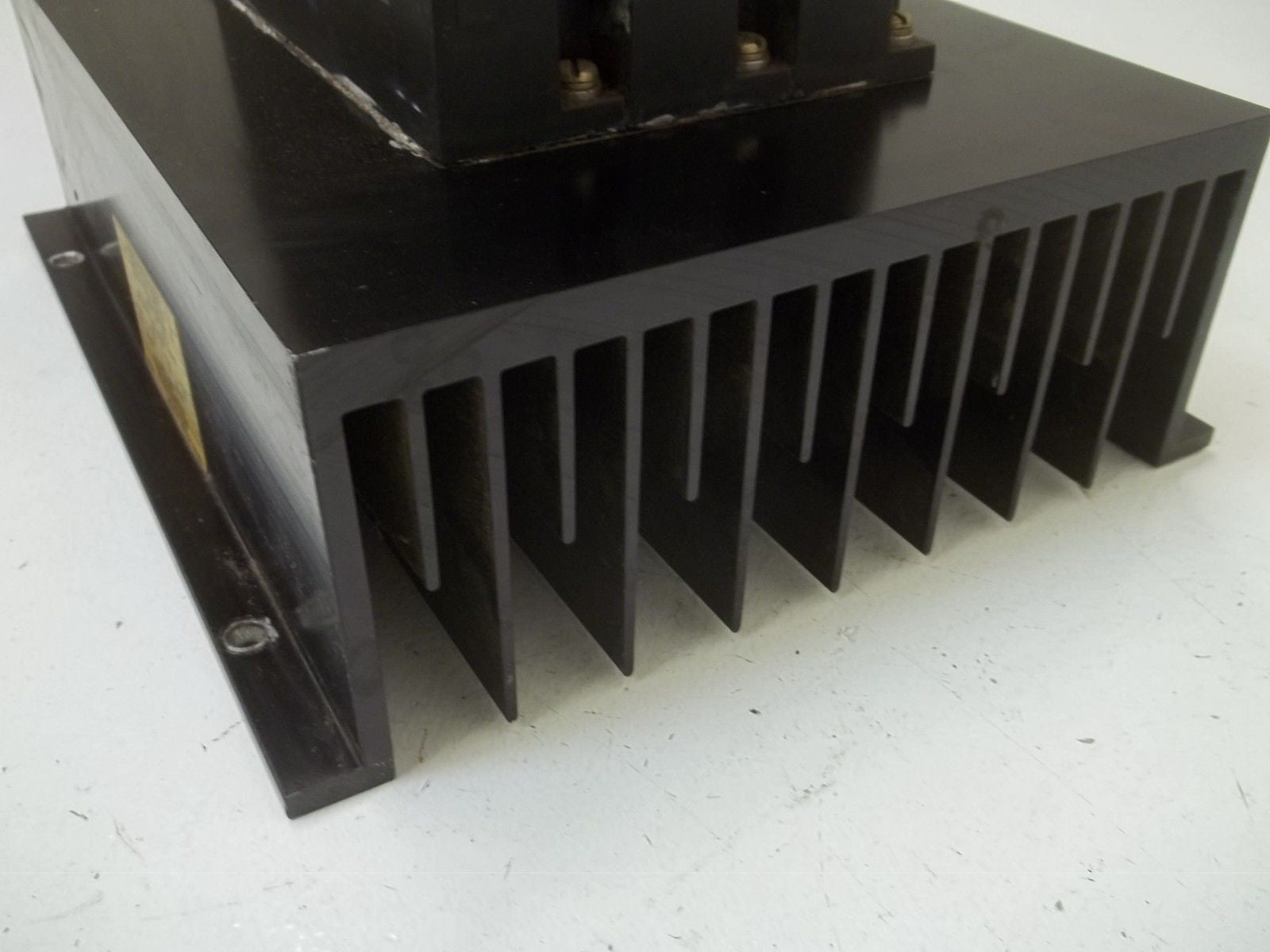ALLEN BRADLEY 150-A54NCD SER.A SMART MOTOR CONTROLLER *USED*