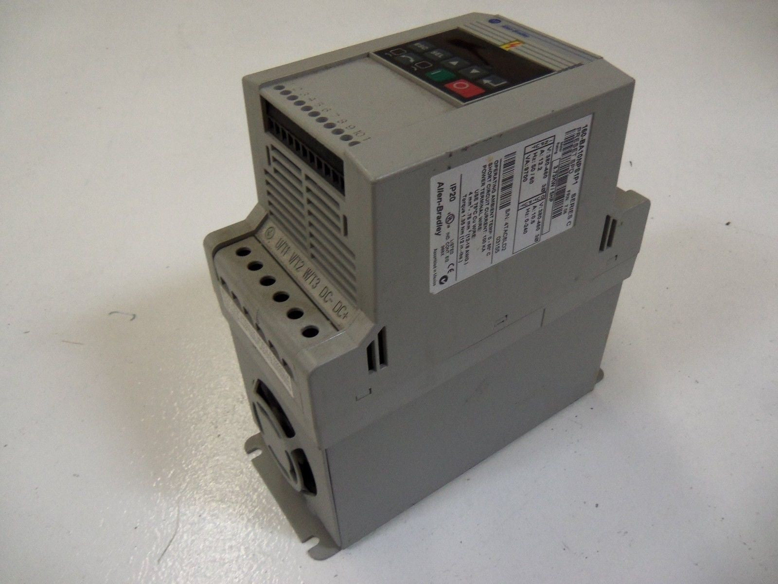 ALLEN BRADLEY 160-BA10NPS1P1 SER. C F/W 7.06 SPEED CONTROLLER *USED*