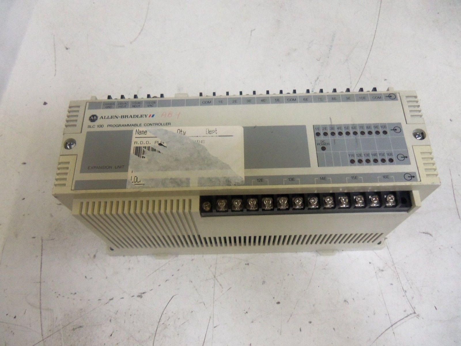 ALLEN BRADLEY 1745-A103 SER. B EXPANSION UNIT *USED*