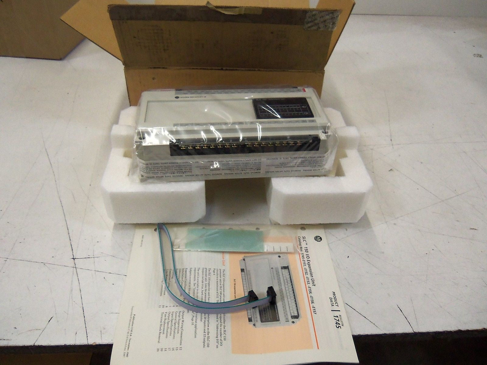 ALLEN BRADLEY SLC 150 1745-E151 SER. B *NEW IN BOX*