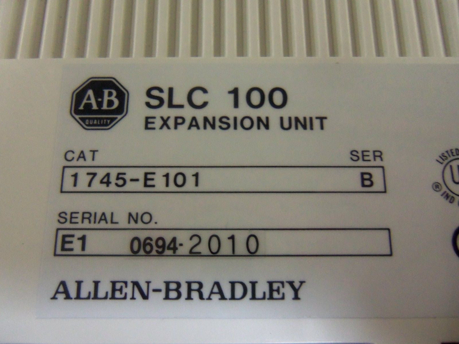 ALLEN BRADLEY SLC 100 1745-E101 SER. B EXPANSION UNIT *NEW IN BOX*