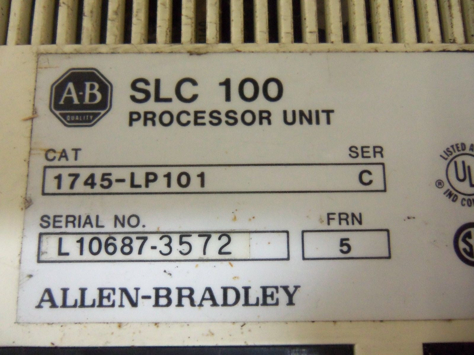 ALLEN BRADLEY SLC 100 1745-LP101 SER. C F/W 5 PROCESSOR UNIT *USED*