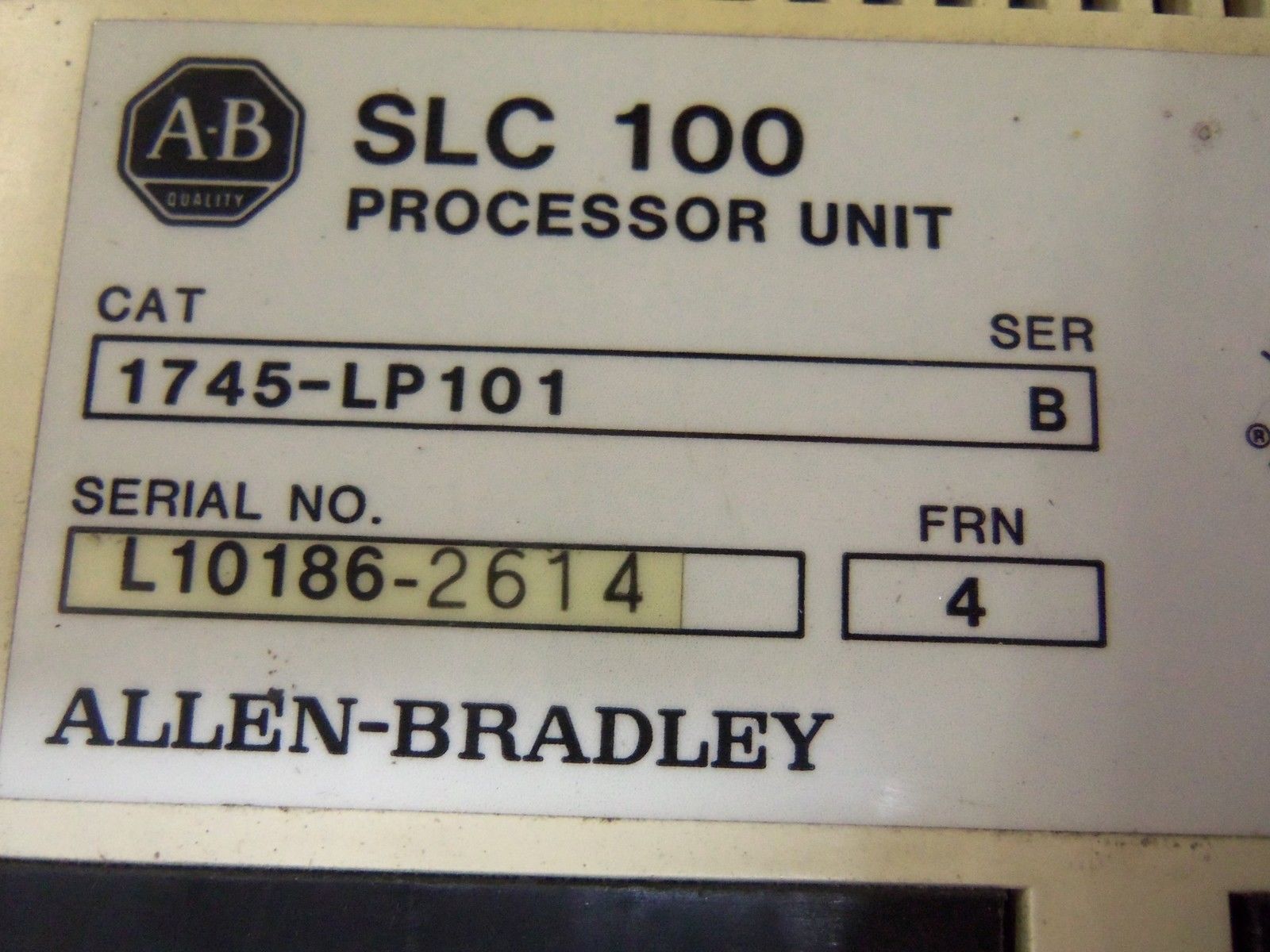 ALLEN BRADLEY SLC 100 1745-LP101 SER. B F/W 4 PROCESSOR UNIT  *USED*