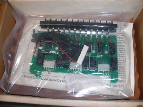 ALLEN BRADLEY 1745-R3 SER. A PROGRAMMABLE CONTROLLER *NEW IN BOX*