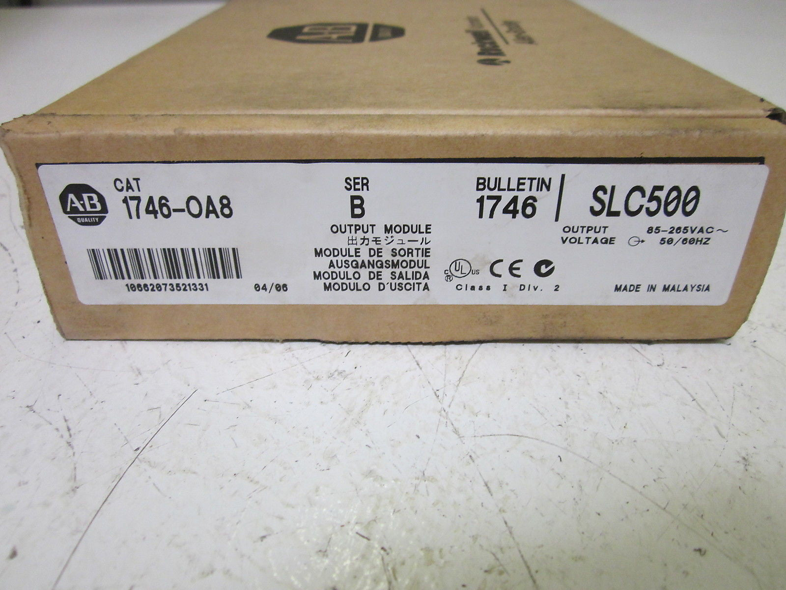 ALLEN BRADLEY SLC 500 1746-OA8 SER. A OUTPUT MODULE DATE: 2006 *FACTORY SEALED*