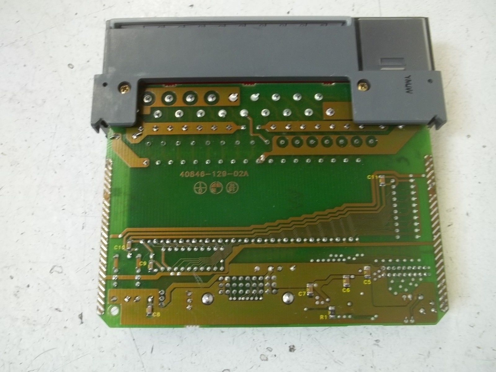 ALLEN BRADLEY 1746-OA16 SER. B *USED*