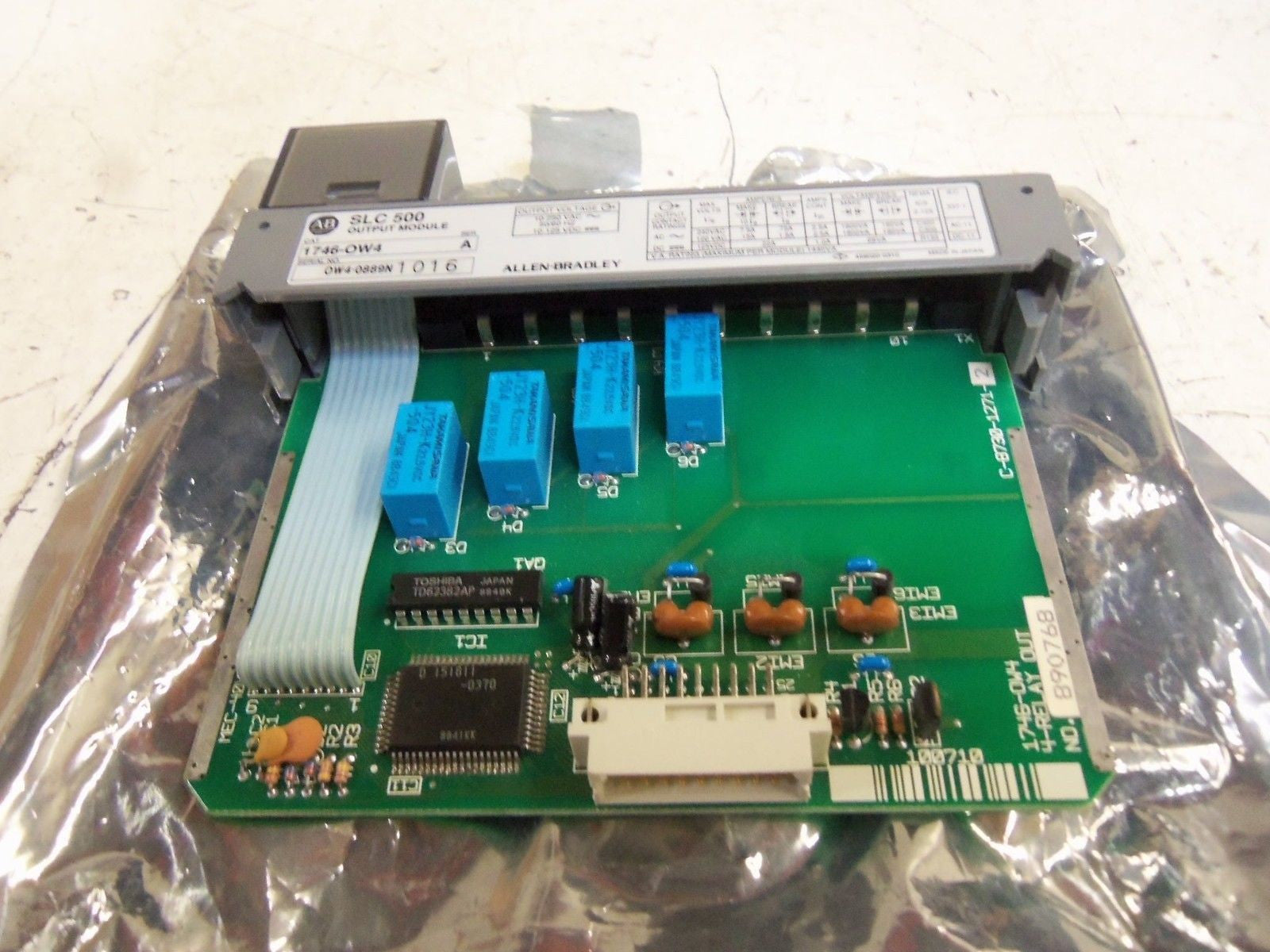 ALLEN BRADLEY SLC 500 1746-OW4 SER. A OUTPUT MODULE (AS PICTURED) *USED*