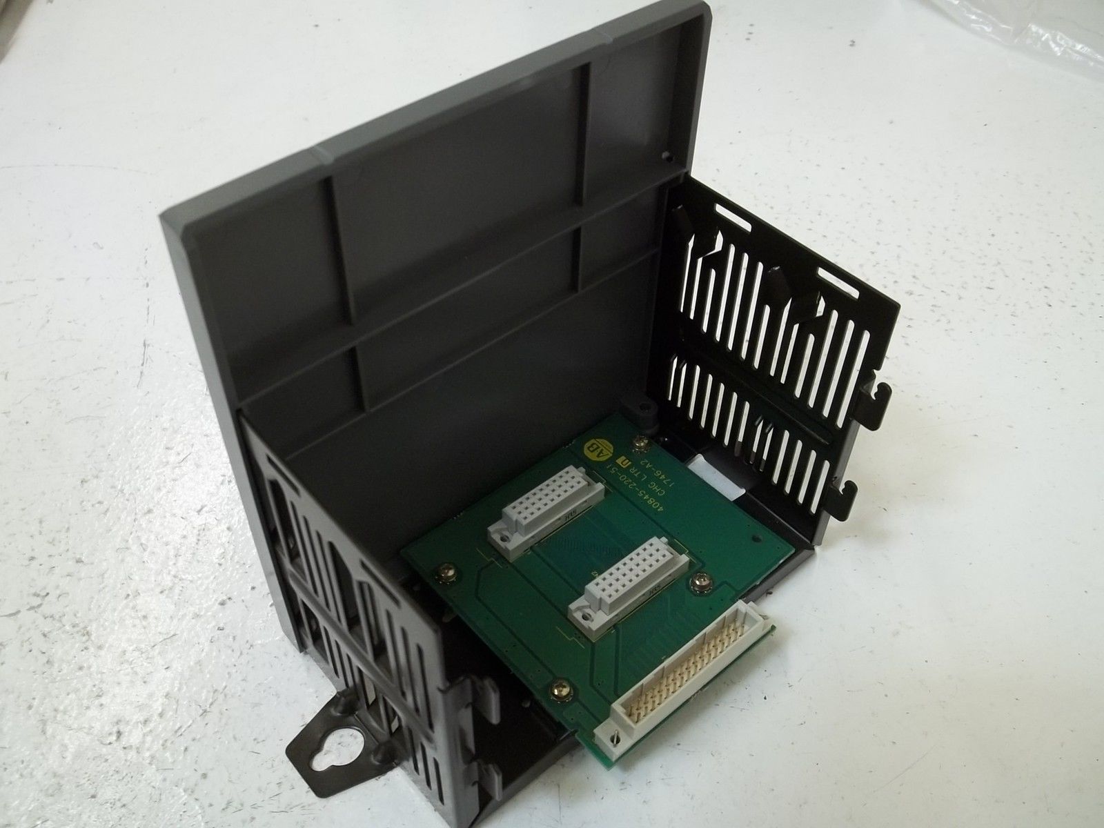 ALLEN BRADLEY 1749-A2 SER.A *NEW NO BOX*