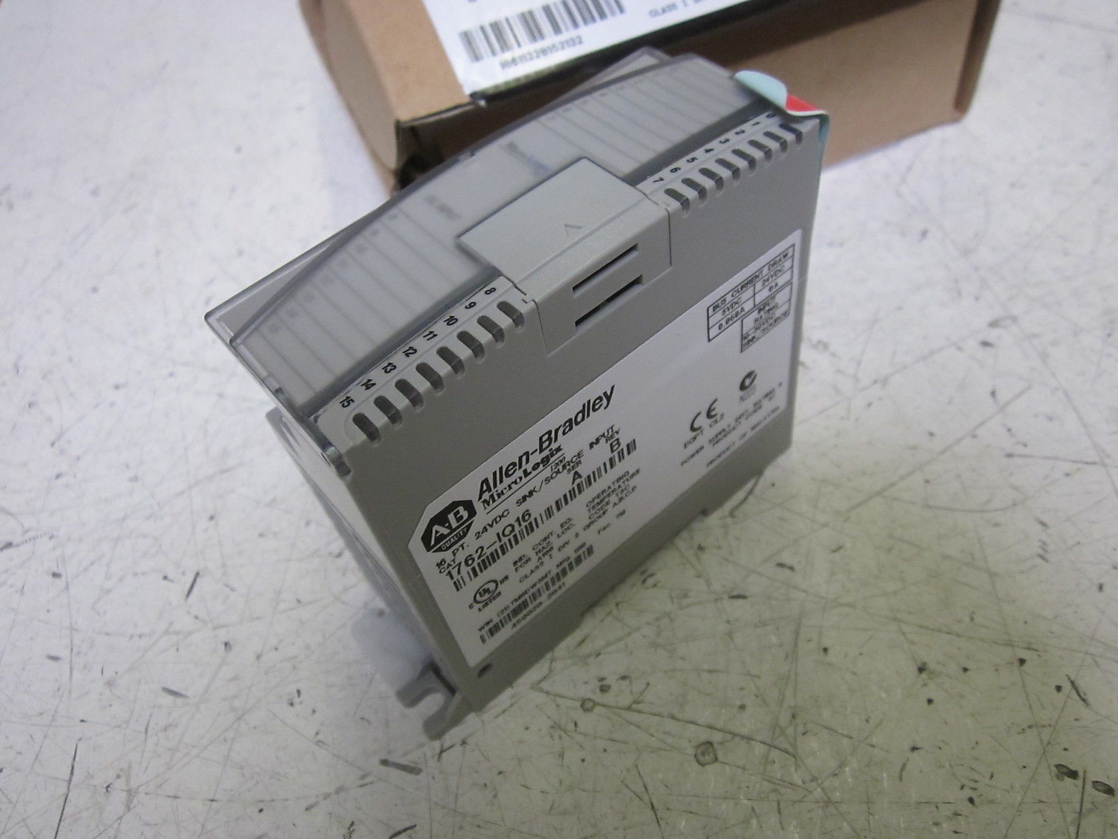 ALLEN BRADLEY 1762-IQ16 SER. A *NEW IN BOX*