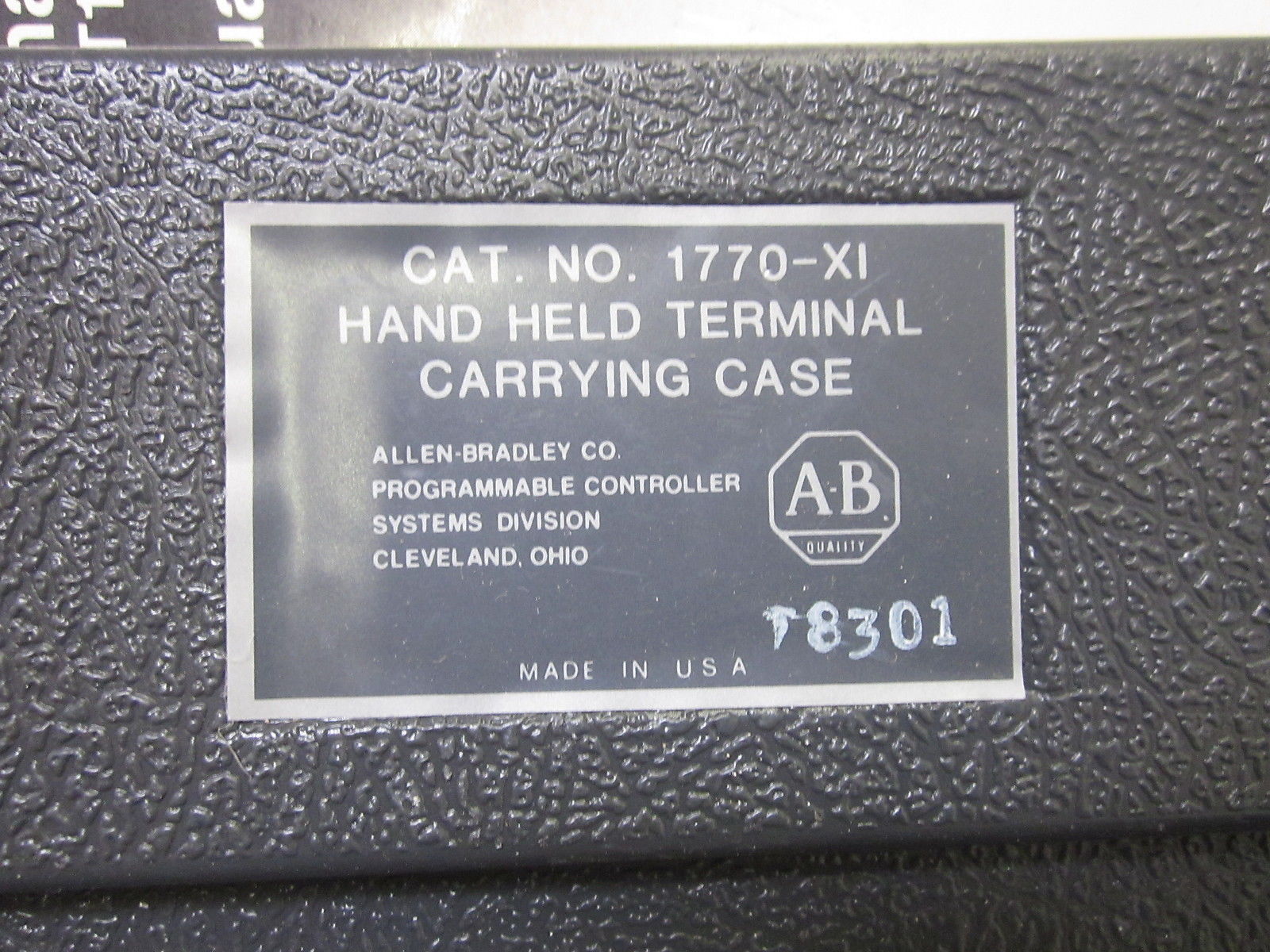 ALLEN BRADLEY 1770-X1 HAND HELD TERMINAL CARRYING CASE *USED*