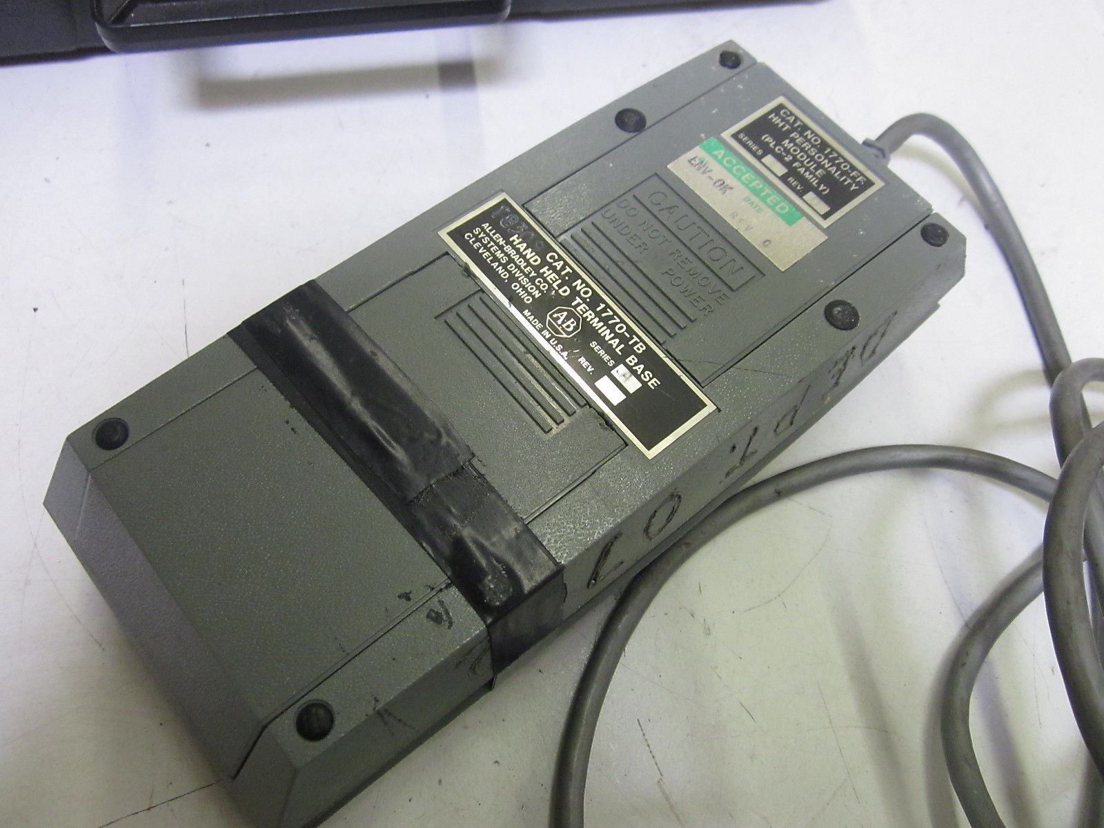ALLEN BRADLEY 1770-X1 HAND HELD TERMINAL CARRYING CASE *USED*