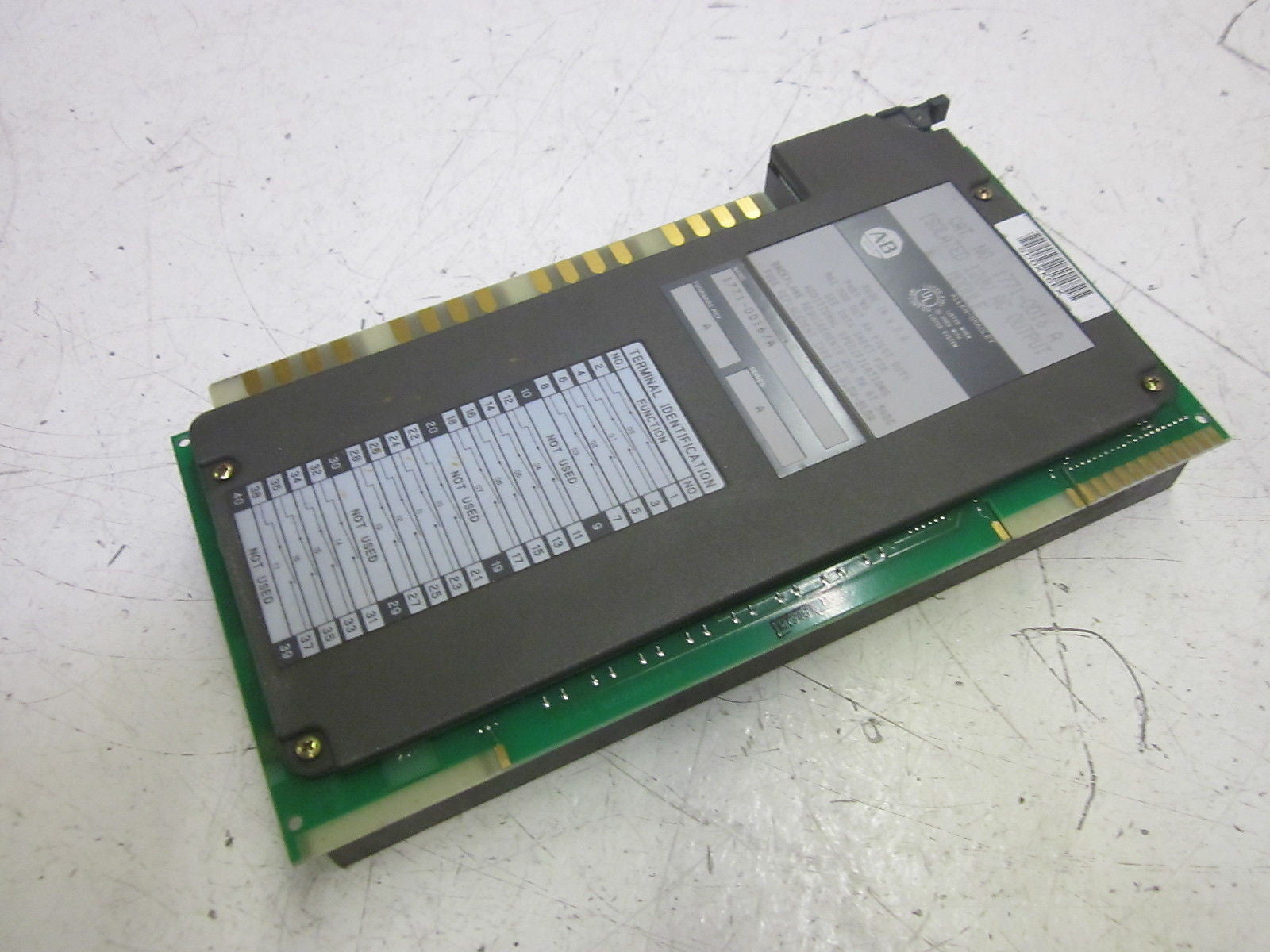 ALLEN BRADLEY 1771-OD16 SER. A OUTPUT MODULE *NEW NO BOX*