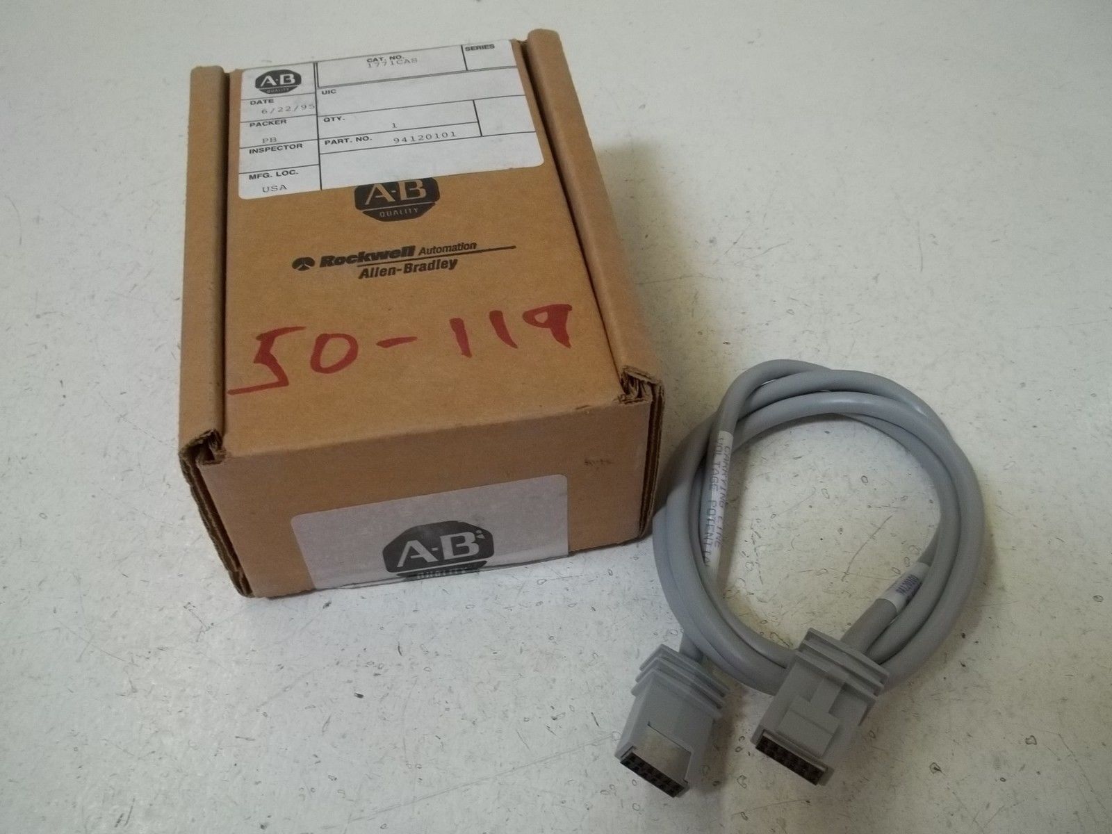 ALLEN BRADLEY 1771-CAS POWER SUPPLY CABLE  *NEW IN BOX*
