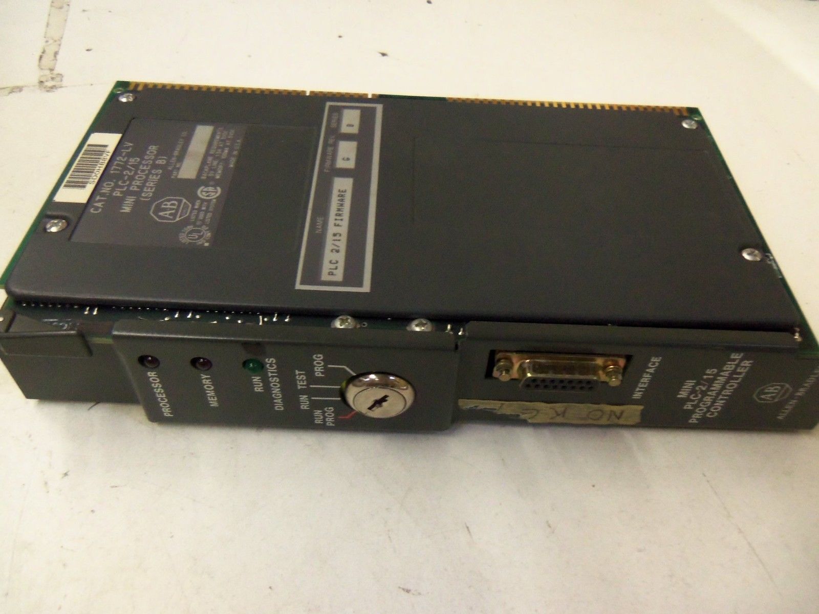 ALLEN BRADLEY 1772-LV SER. B PLC 2/15 MINI PROCESSOR (NO KEY) *USED*