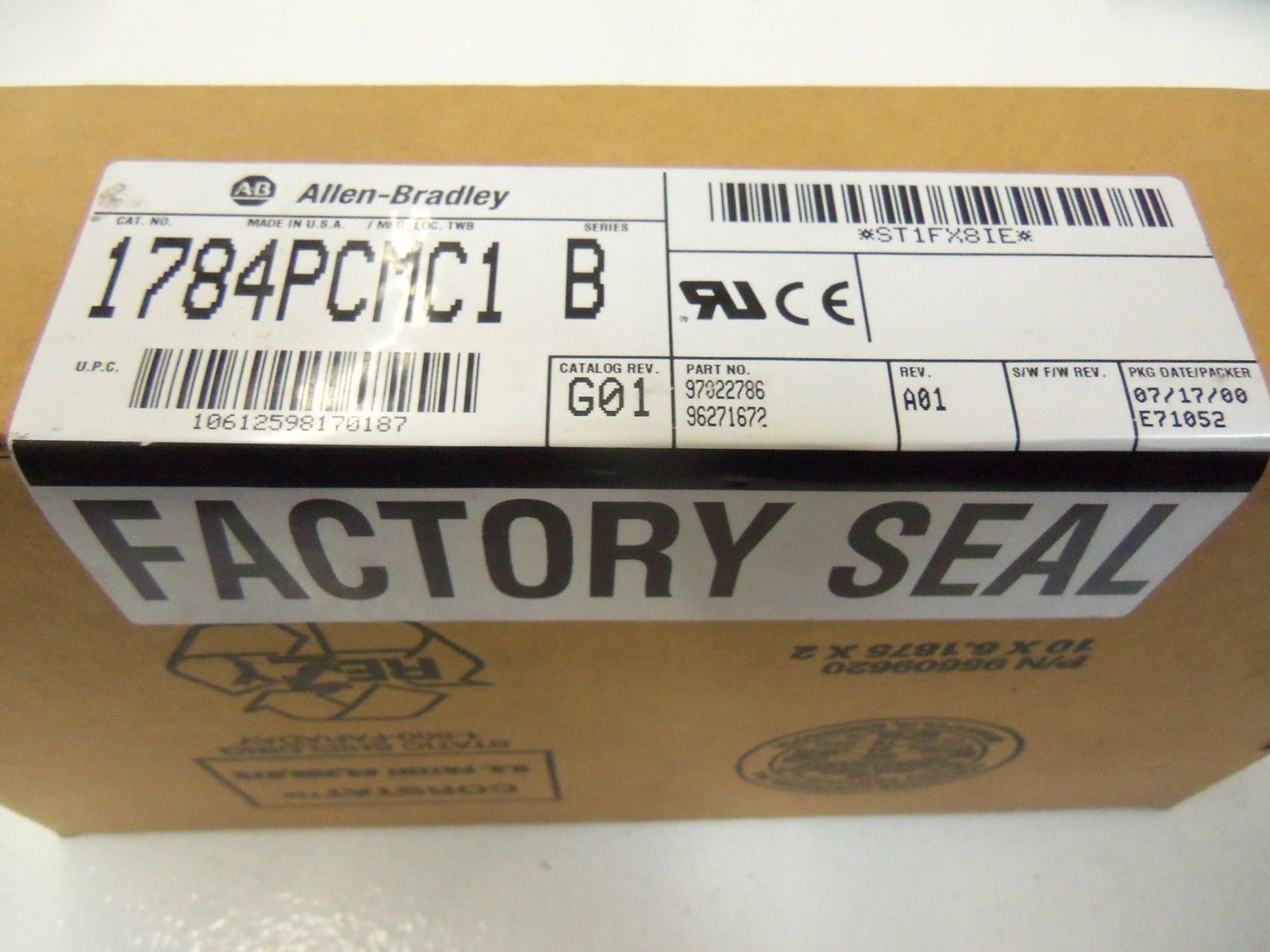ALLEN BRADLEY 1784-PCMC1 SER. B BUNDLE DATE: 2000 *FACTORY SEALED*