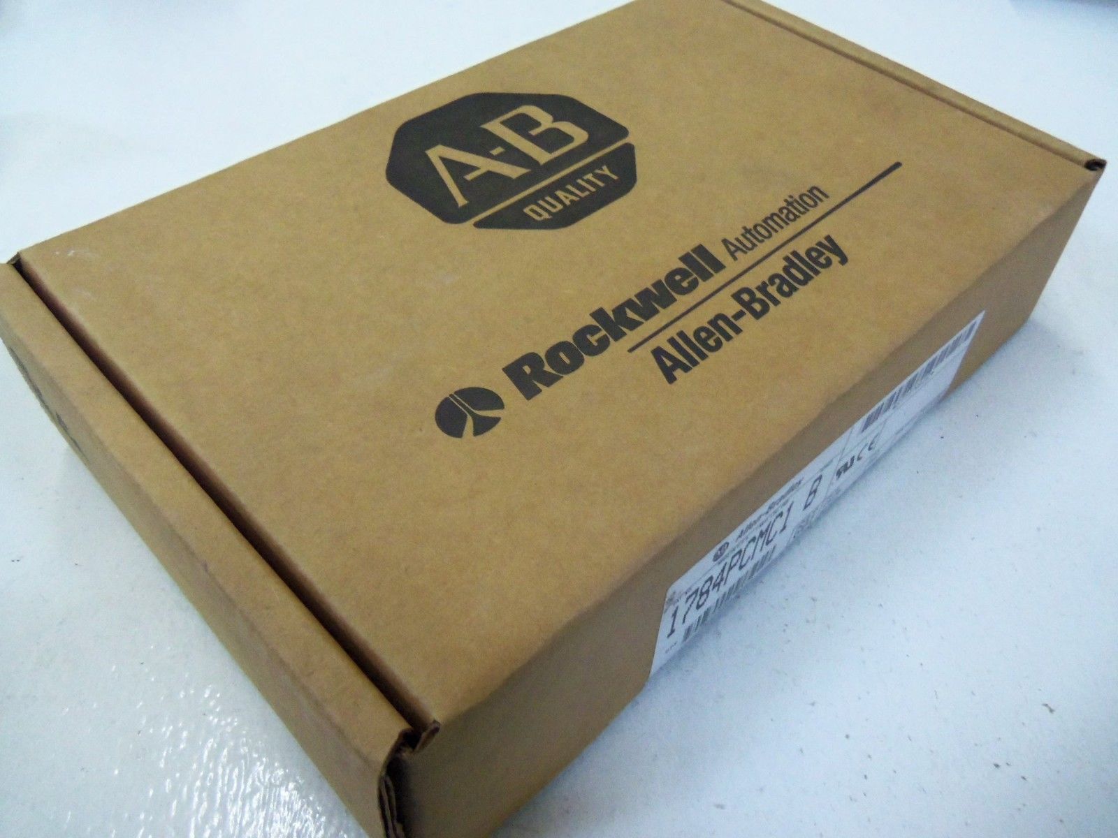 ALLEN BRADLEY 1784-PCMC1 SER. B BUNDLE DATE: 2000 *FACTORY SEALED*