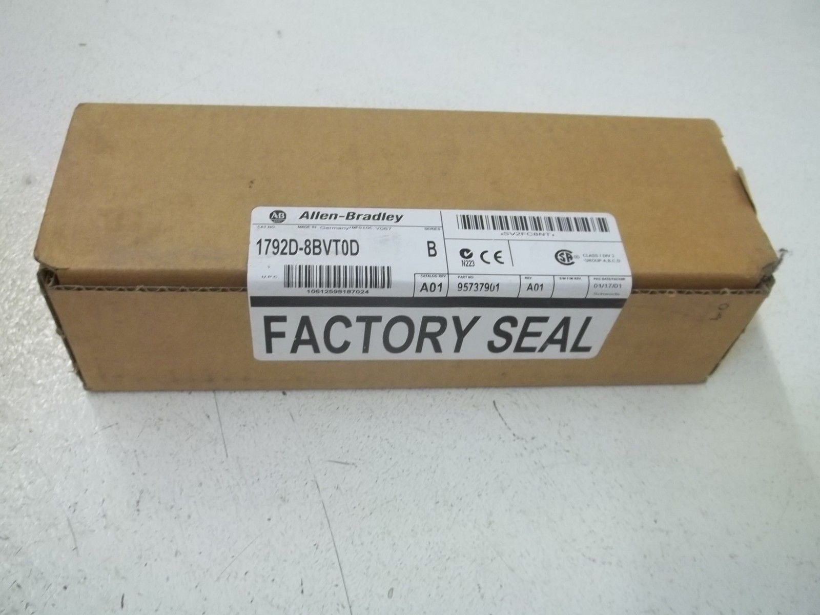 ALLEN BRADLEY DEVICENET 1792D-8BVT0D SER. B MODULE DATE: 2001 *FACTORY SEALED*