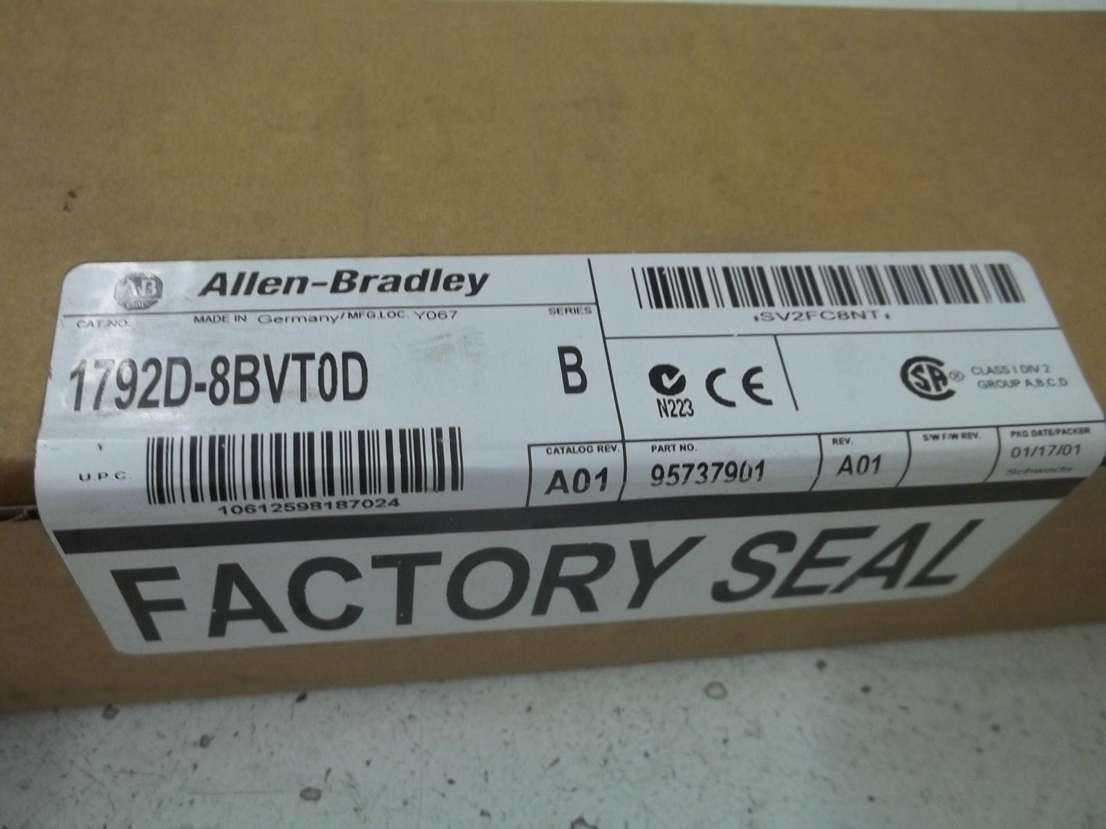 ALLEN BRADLEY DEVICENET 1792D-8BVT0D SER. B MODULE DATE: 2001 *FACTORY SEALED*