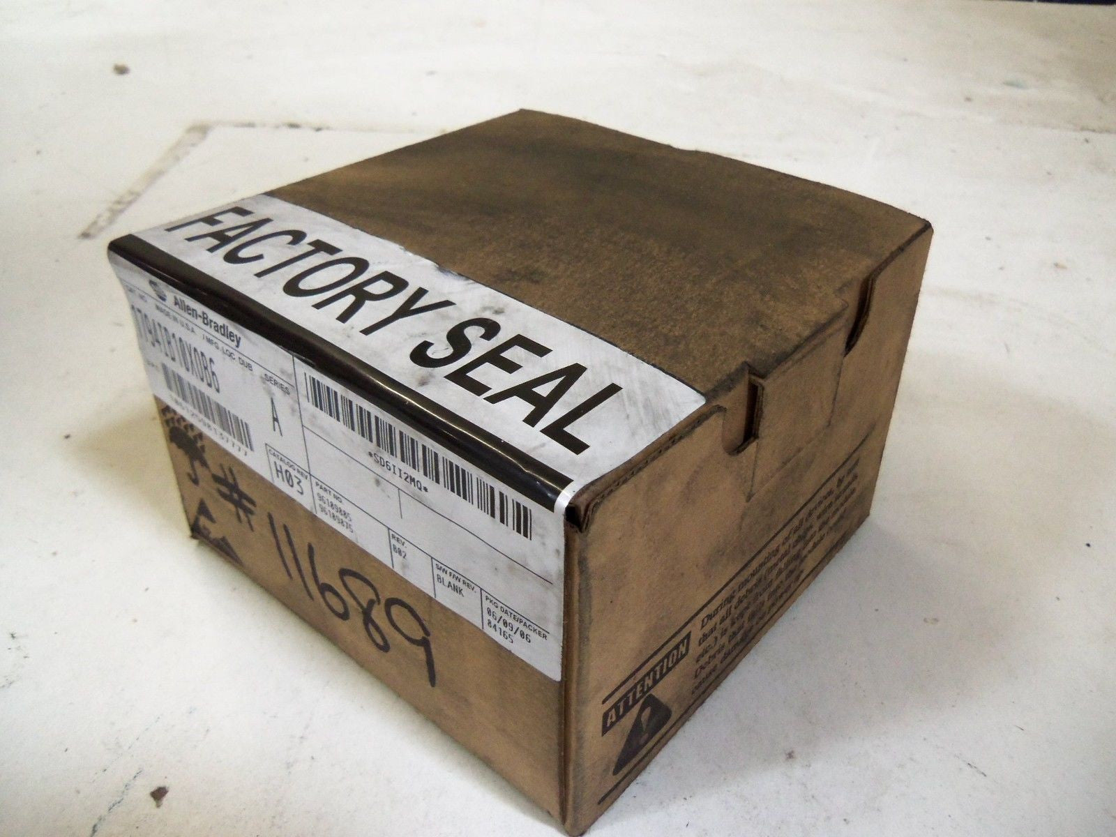ALLEN BRADLEY FLEX I/O 1794-IB10XOB6 SER. A DATE: 2006 *FACTORY SEALED*