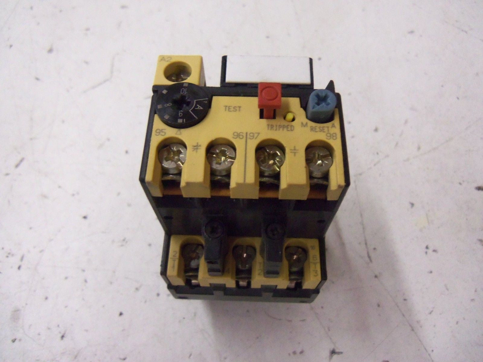 ALLEN BRADLEY 193-BSC 10  SERIES B  *NEW NO BOX*