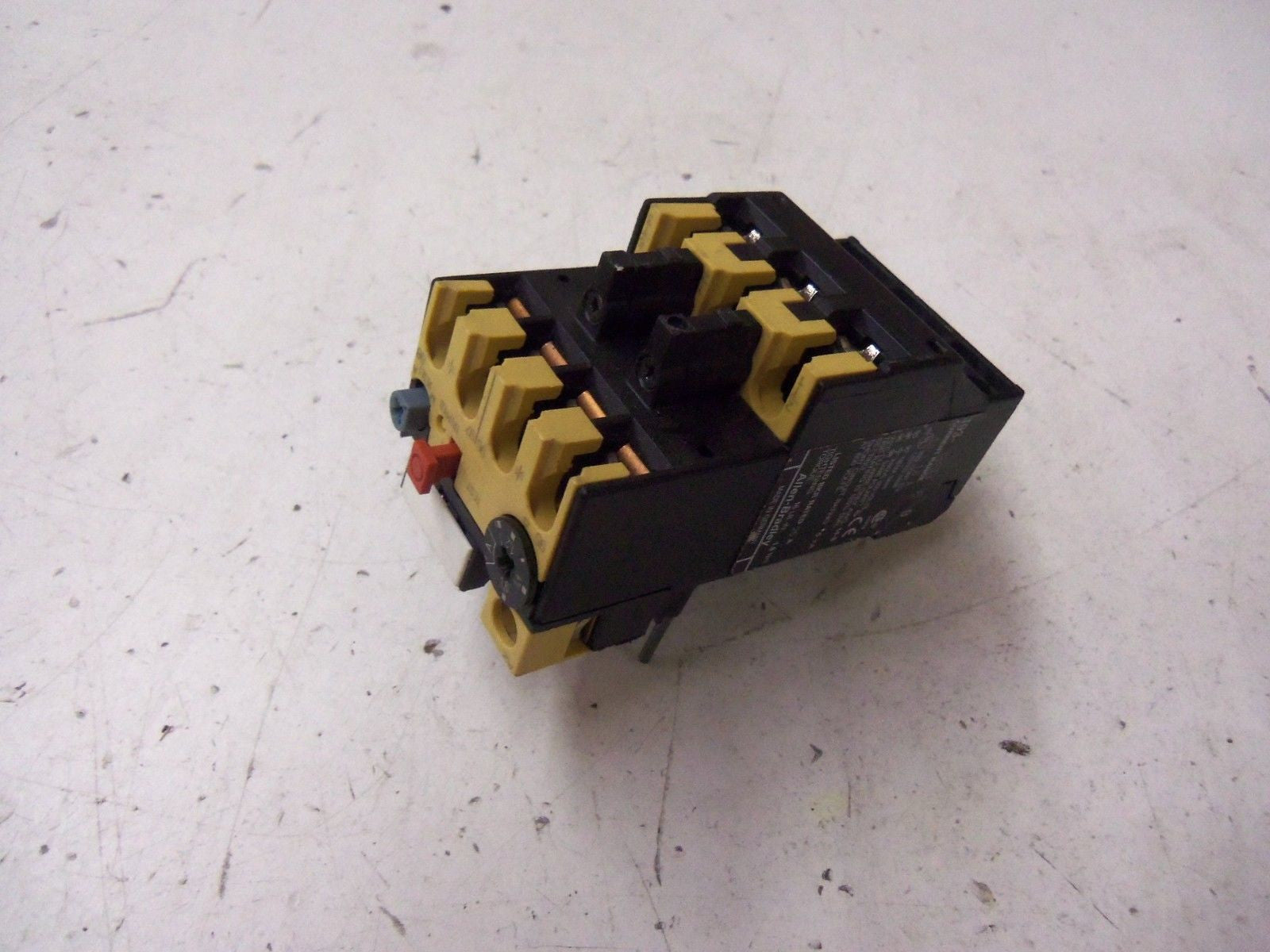 ALLEN BRADLEY 193-BSB 16  SERIES B *NEW NO BOX*
