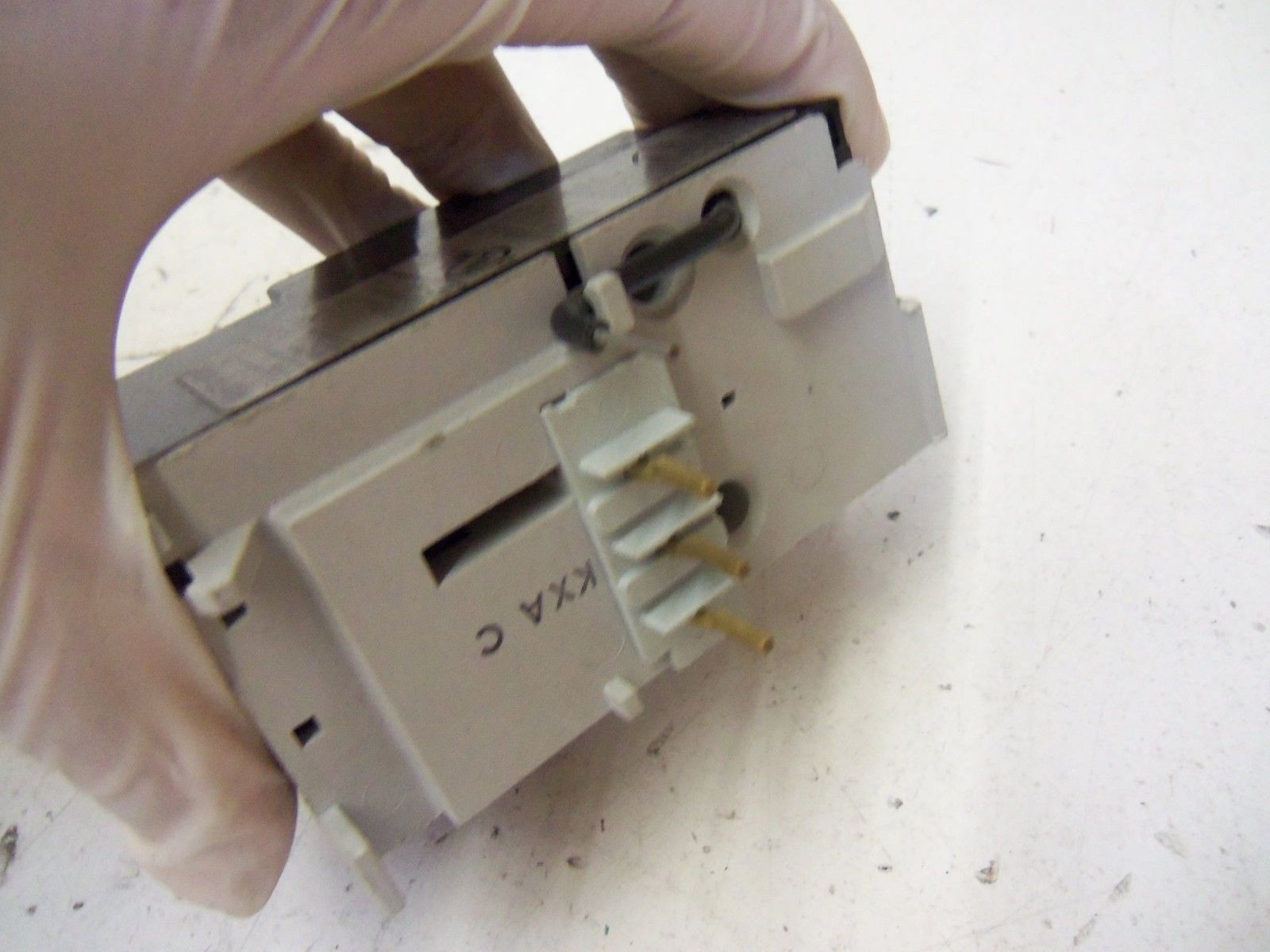 ALLEN BRADLEY 193-M-B60 SERIES A *NEW NO BOX*