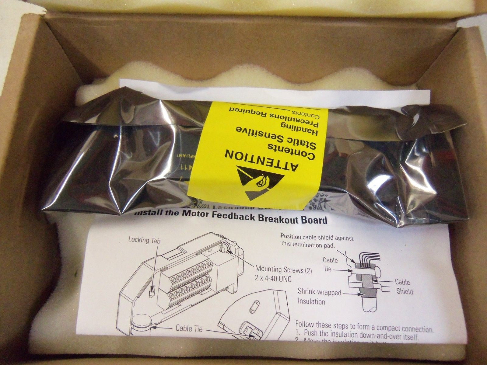 ALLEN BRADLEY 2090-UXBB-DMAS SERIES B *NEW IN BOX*