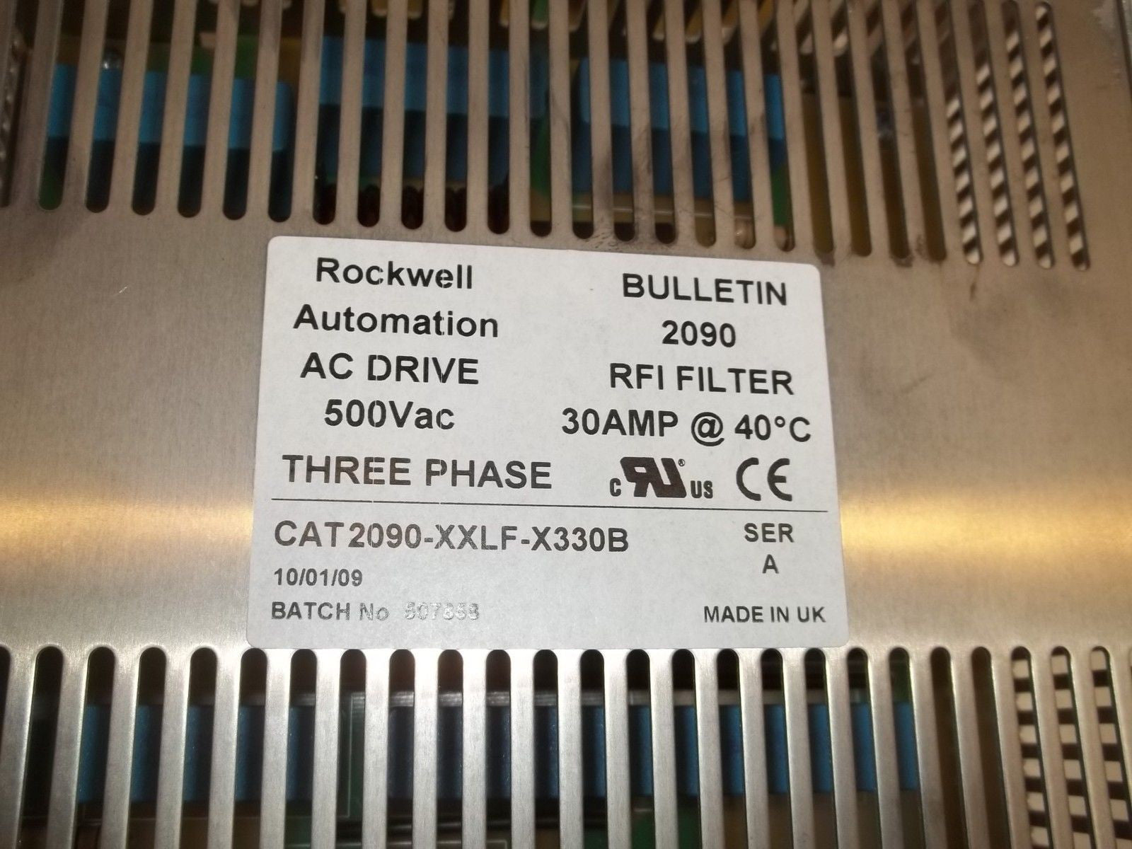 ALLEN BRADLEY 2090-XXLF-X330B SER. A AC DRIVE *USED*