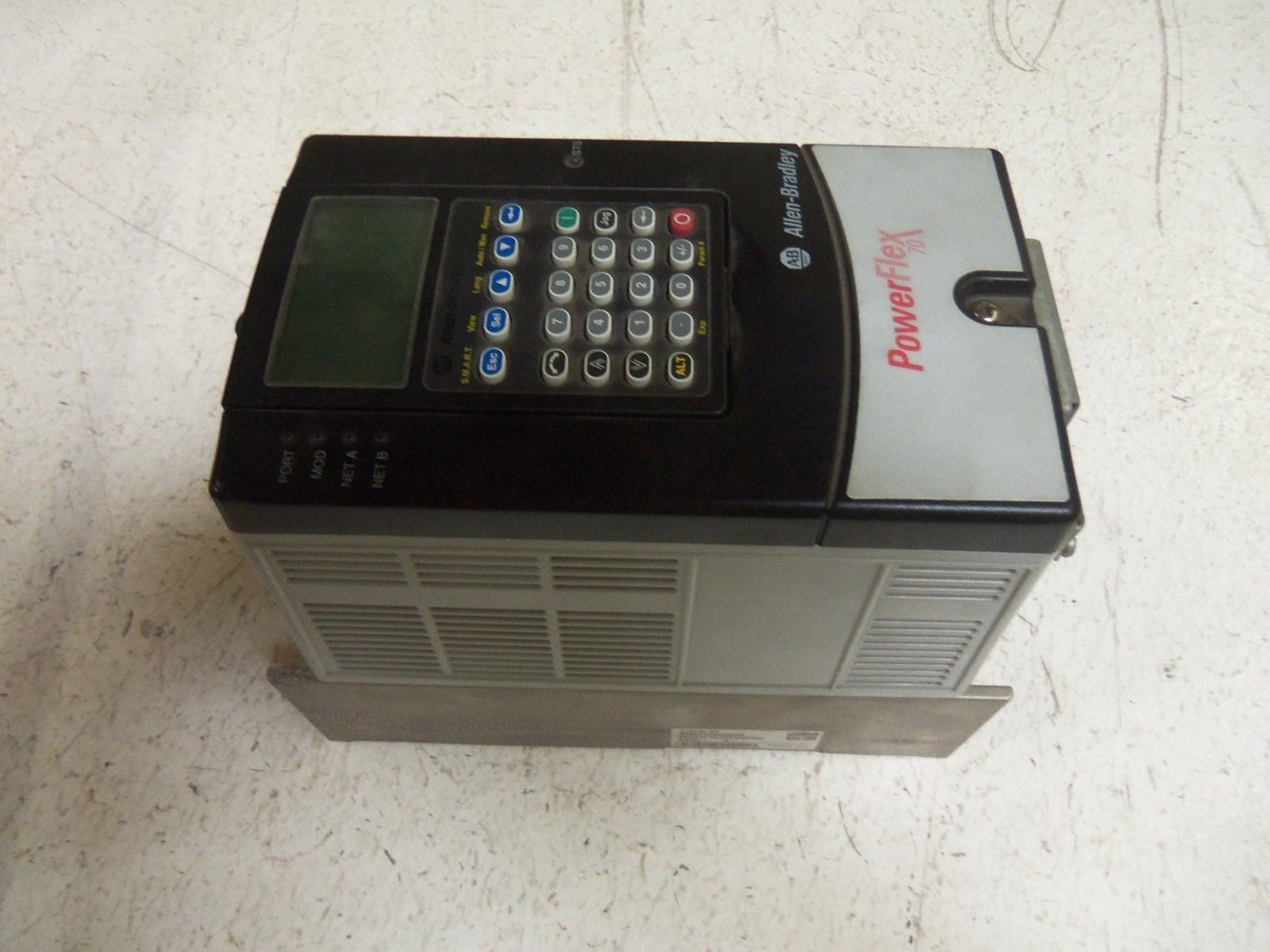 ALLEN BRADLEY 20AD3P4A3AYNNDNN SERIES A AC DRIVE *USED*