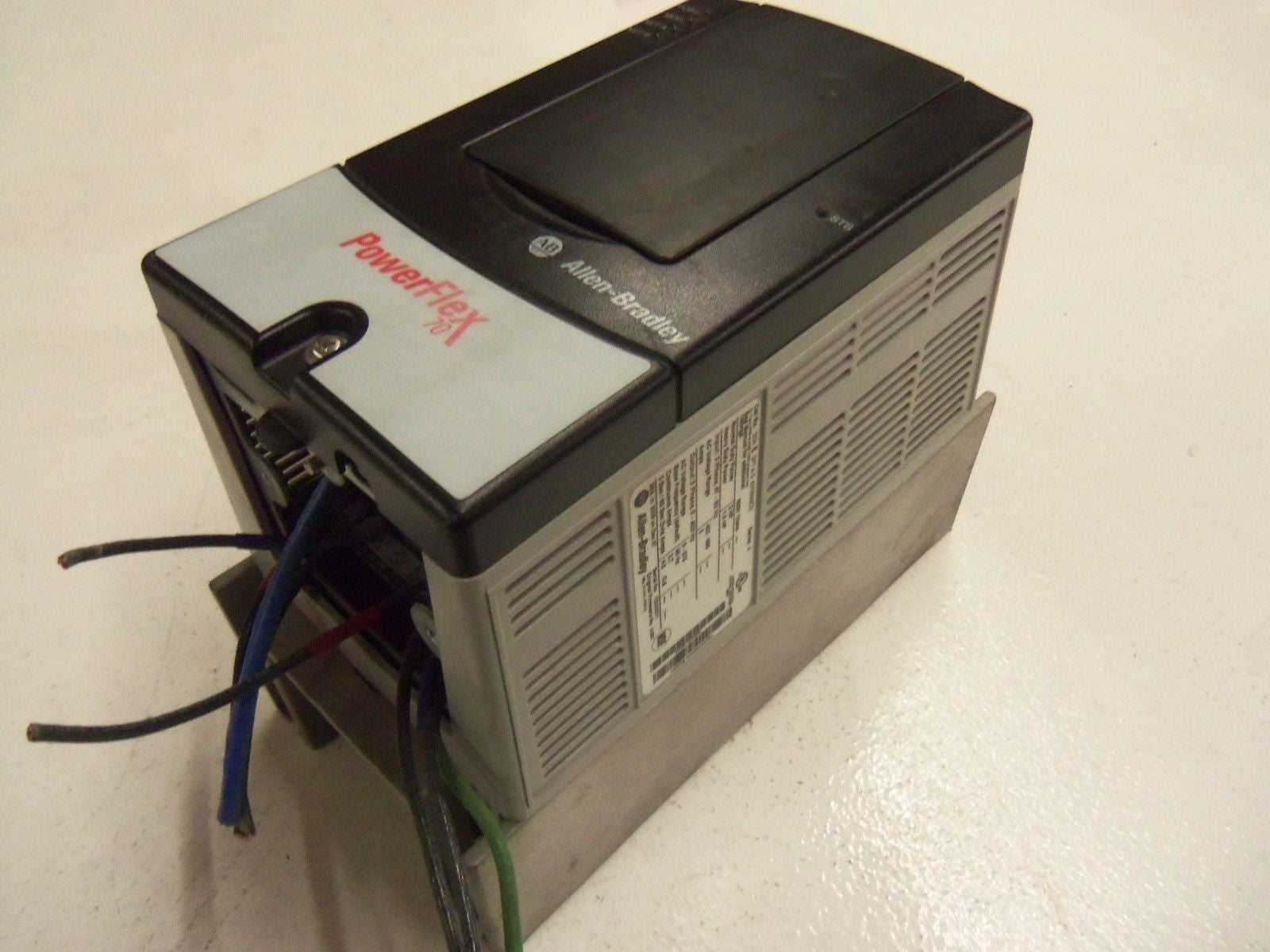 ALLEN BRADLEY 20AE2P7A0AYNNNC0 SERIES A *USED*