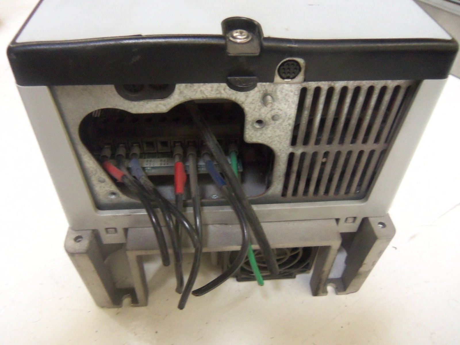 ALLEN BRADLEY POWERFLEX 70 20AE9P0A0AYNNNC0 SER. A F/W 4.001 AC DRIVE *USED*
