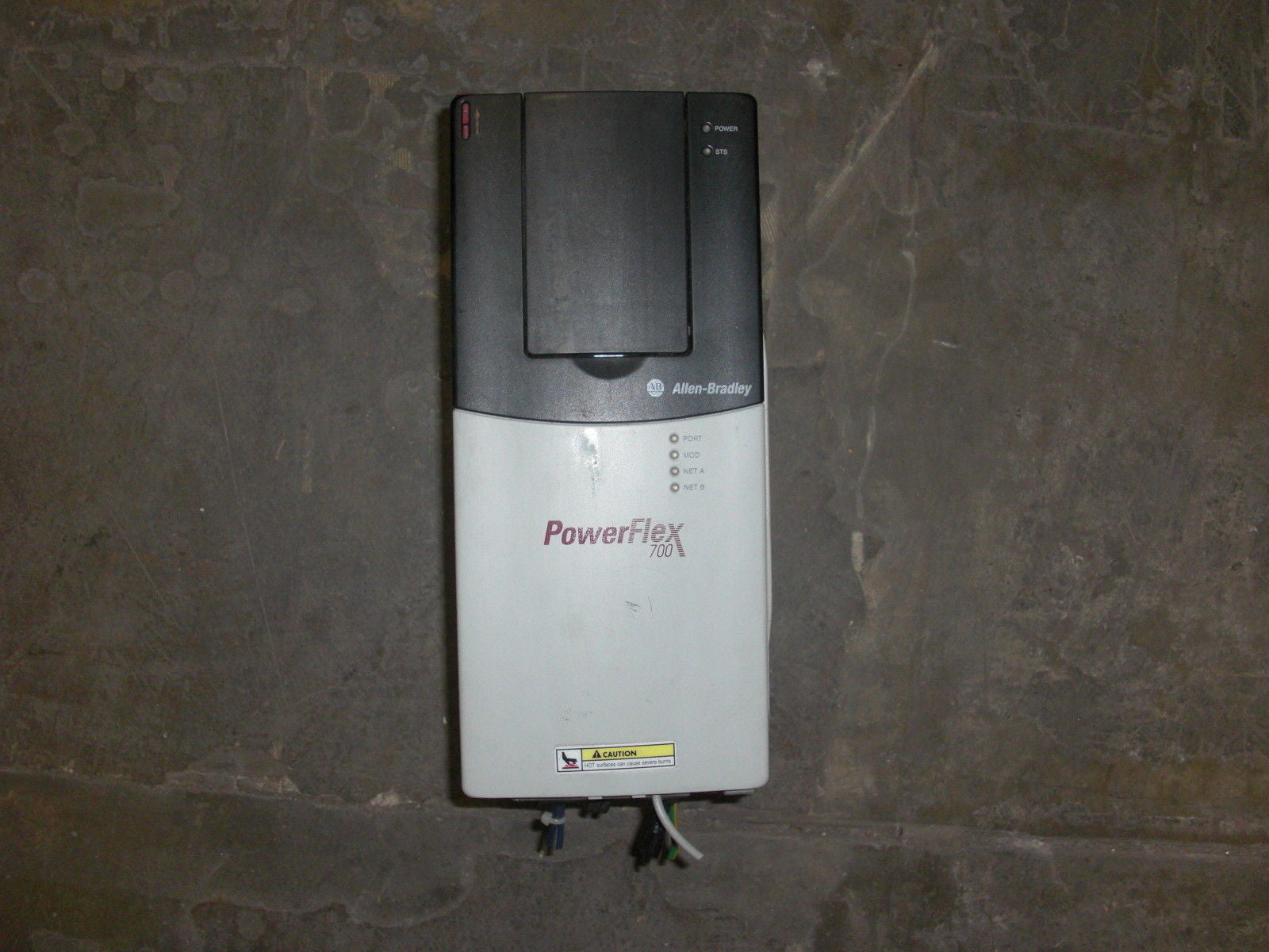ALLEN BRADLEY POWERFLEX 700 20BD022A0AYNANC0 SER. A AC DRIVE *USED*
