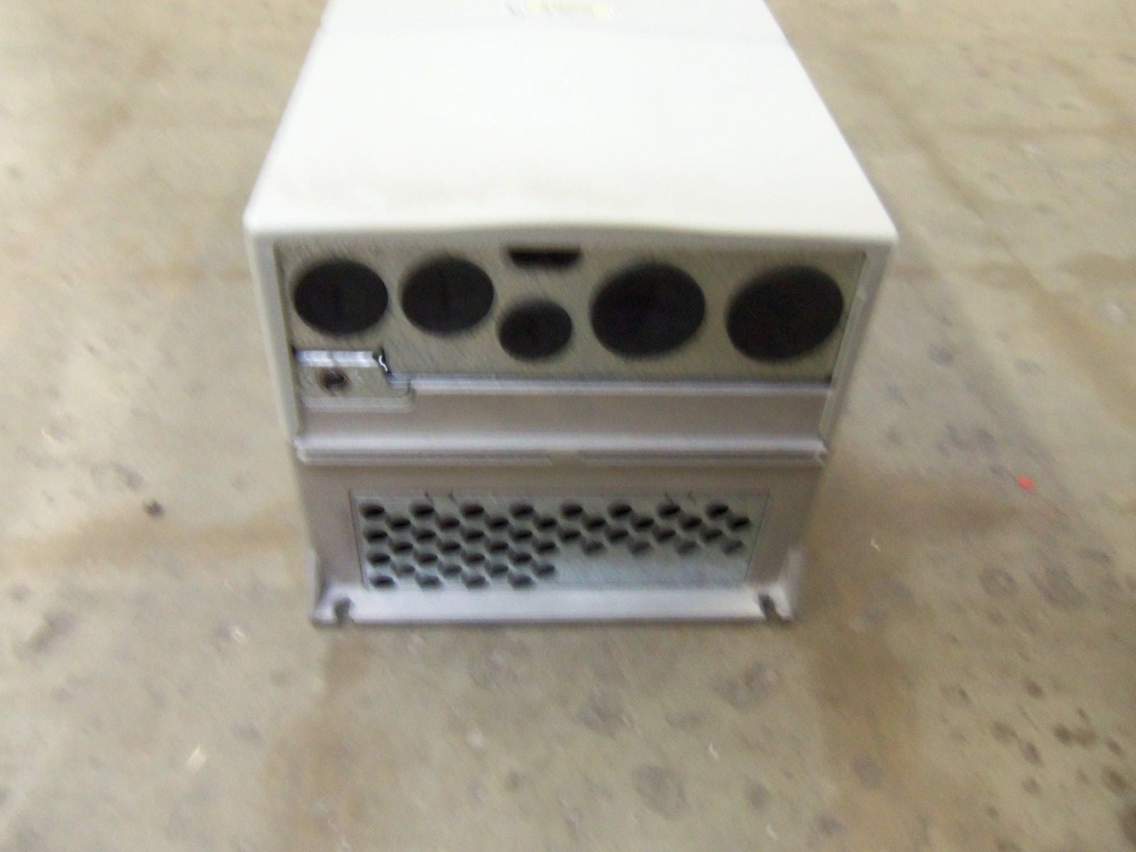 ALLEN BRADLEY 20BD040A3AYNAND0 SERIES B AC DRIVE (REMANUFACTURED) *USED*