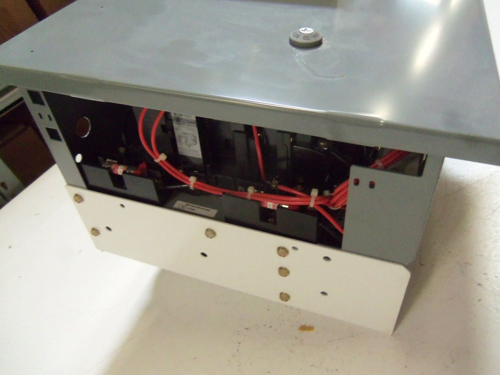 ALLEN BRADLEY 2112B-BAB-3-4R-6P-24R-34 SER. N *NEW NO BOX*