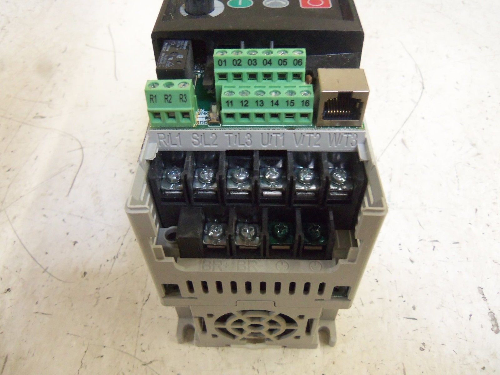 ALLEN BRADLEY POWERFLEX 4 22A-B4P5N104 SER. A AC DRIVE (AS PICTURED) *USED*