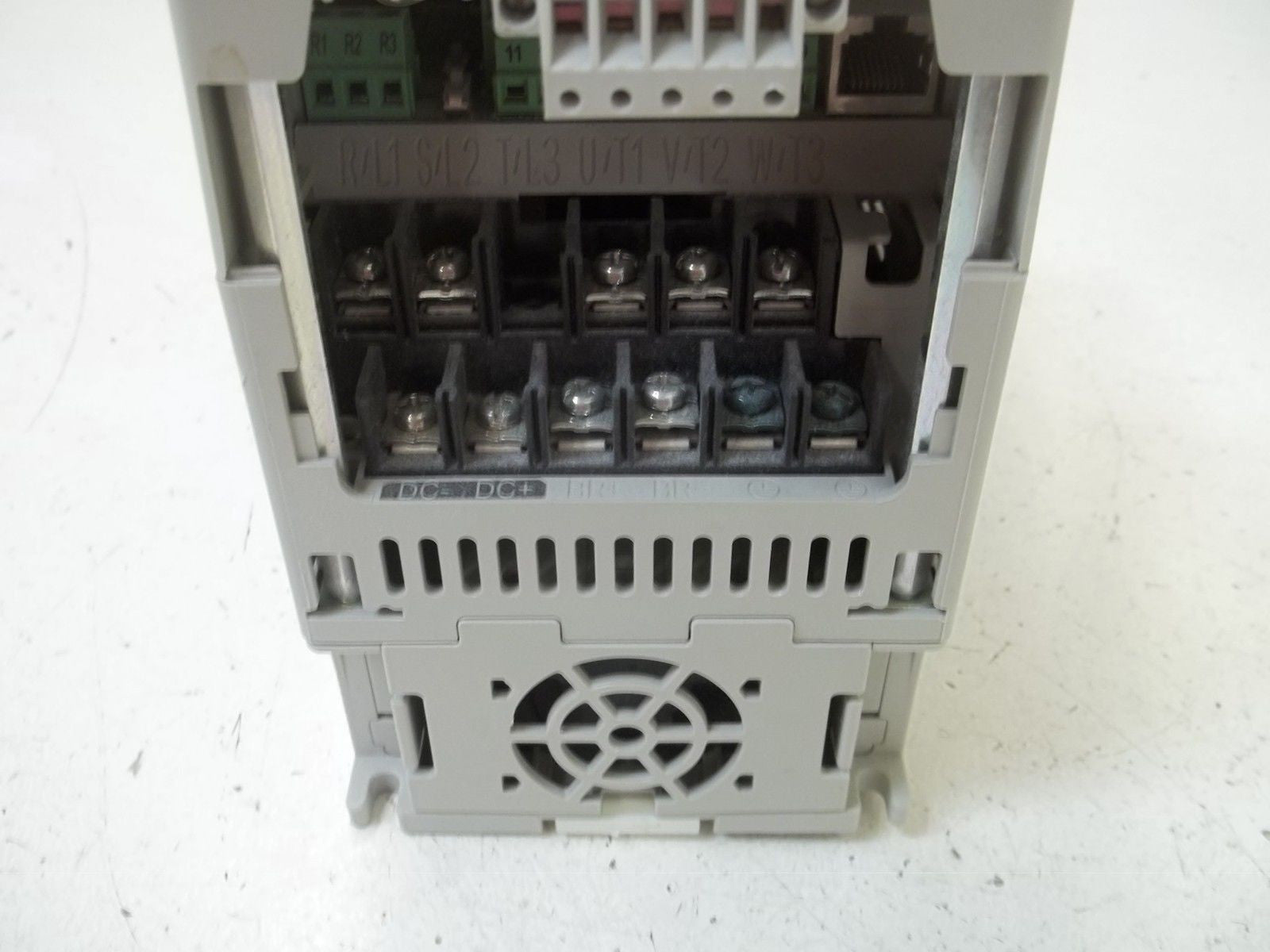ALLEN BRADLEY POWERFELX 40 22B-A5P0N114 SER.A  DC DRIVE *USED*