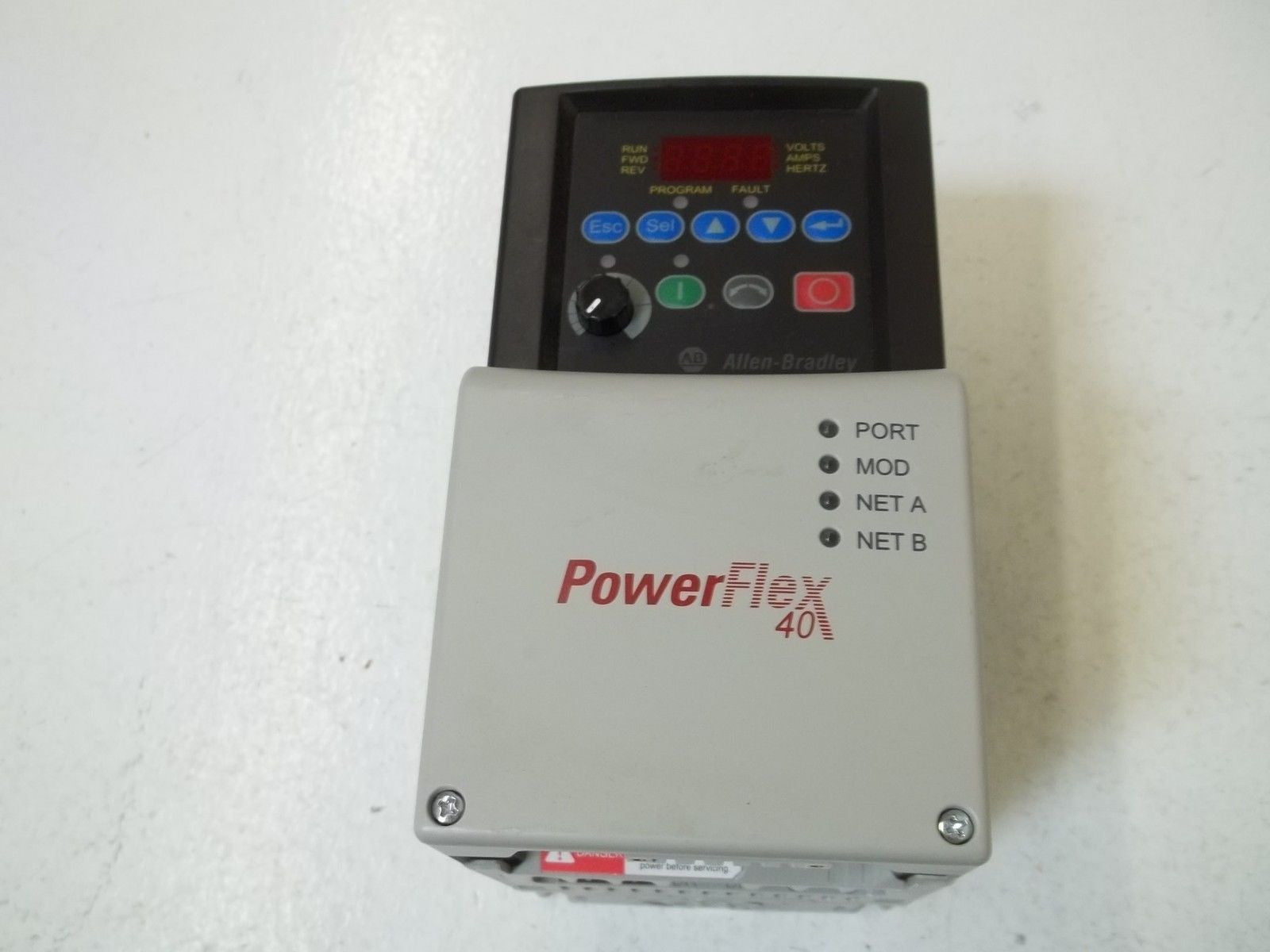 ALLEN BRADLEY POWERFELX 40 22B-B8P0N104 SER. A F/W 3.02 AC DRIVE *USED*