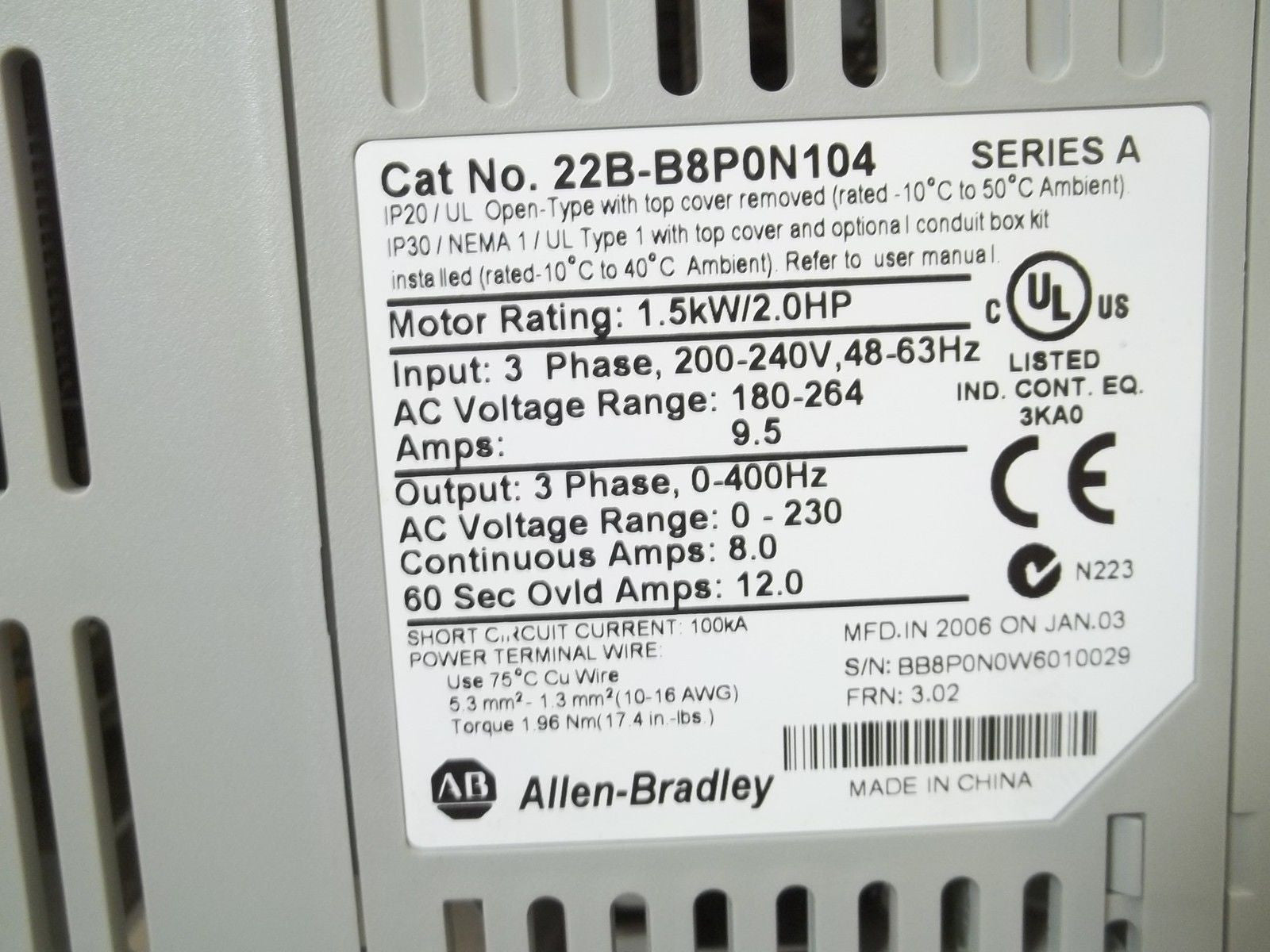 ALLEN BRADLEY POWERFELX 40 22B-B8P0N104 SER. A F/W 3.02 AC DRIVE *USED*