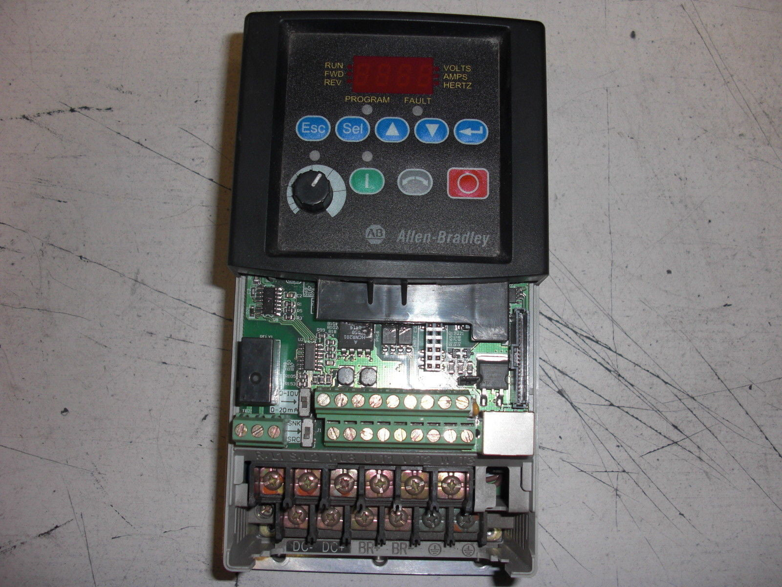 ALLEN BRADLEY 22B-D010H204 SERIES A *AS IS*