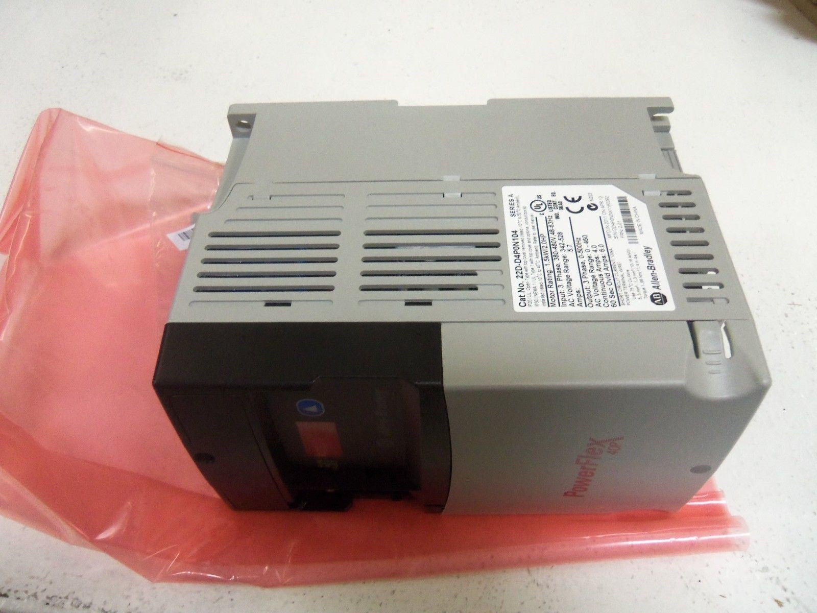 ALLEN BRADLEY POWERFLEX 40P 22D-D4P0N104 SER. A F/W 2.01 AC DRIVE *NEW IN BOX*