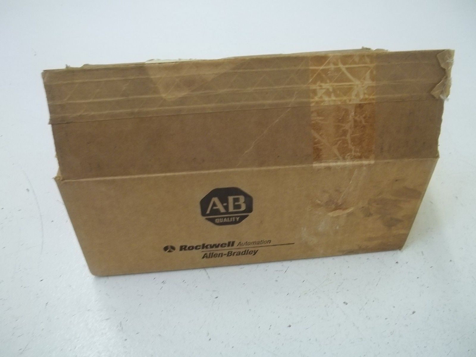ALLEN BRADLEY 2706-D21J2 SER.B MESSAGE DISPLAY *NEW IN BOX*