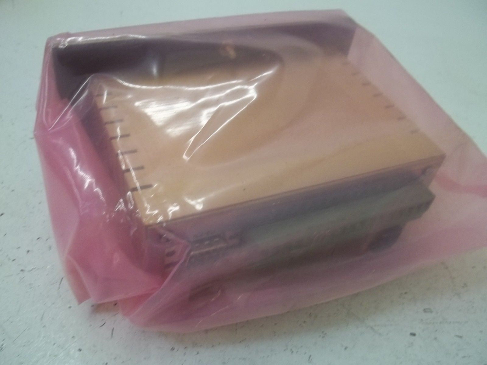 ALLEN BRADLEY 2706-D21J2 SER.B MESSAGE DISPLAY *NEW IN BOX*