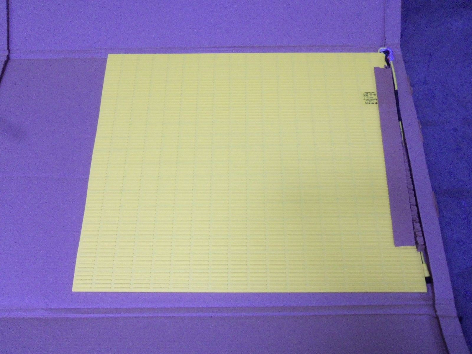 ALLEN BRADLEY 440F-M1518FYNN SERIES A SAFETY MATS *NEW IN BOX*