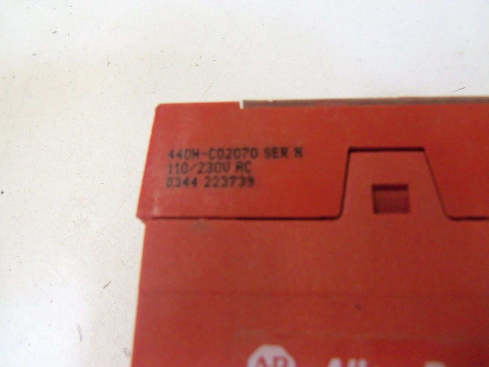 ALLEN BRADLEY GUARDMASTER 440N-C02070 SER. A CONTROL UNIT 110/230VAC*NEW NO BOX*